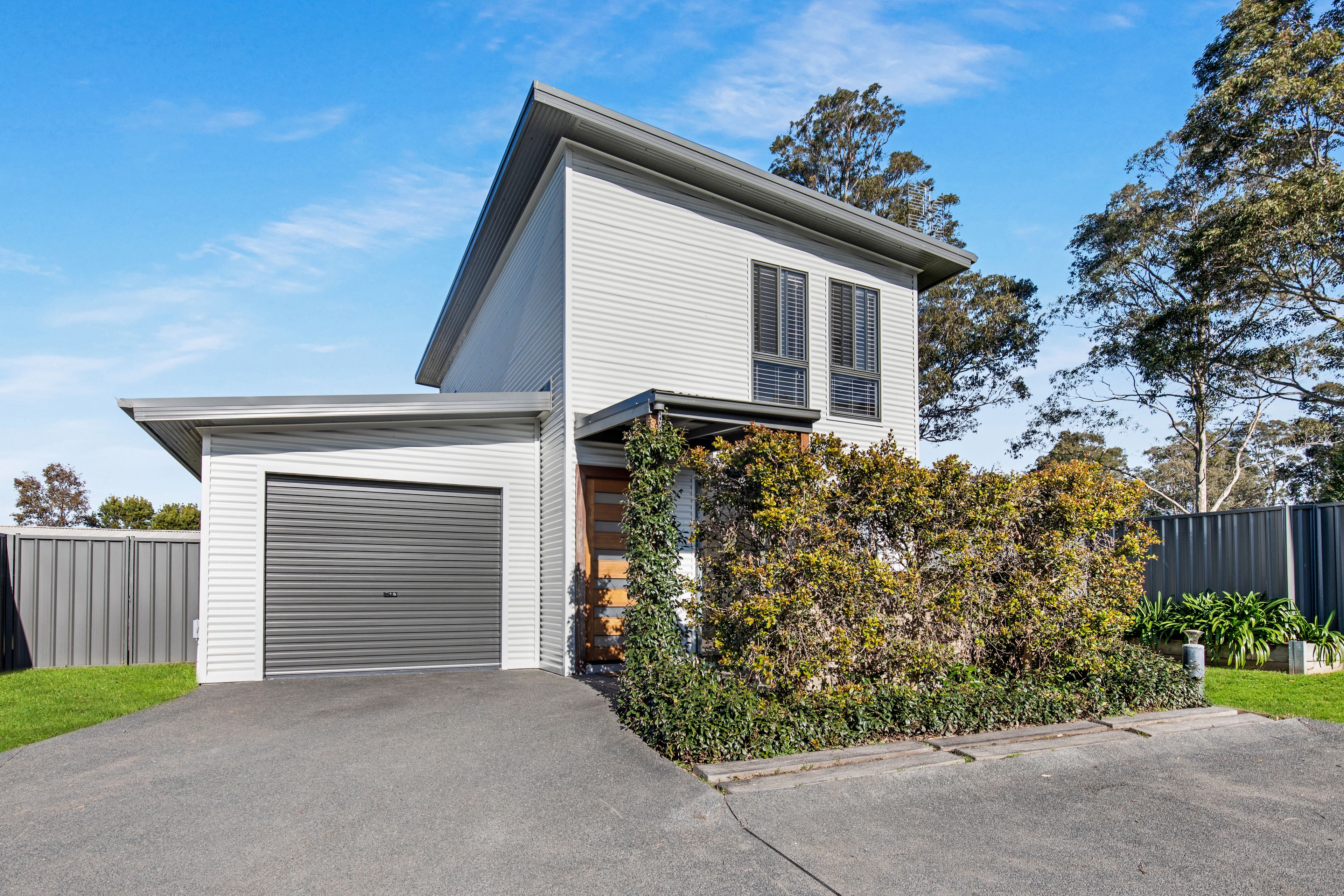 25 Royal Street, Worrigee NSW 2540