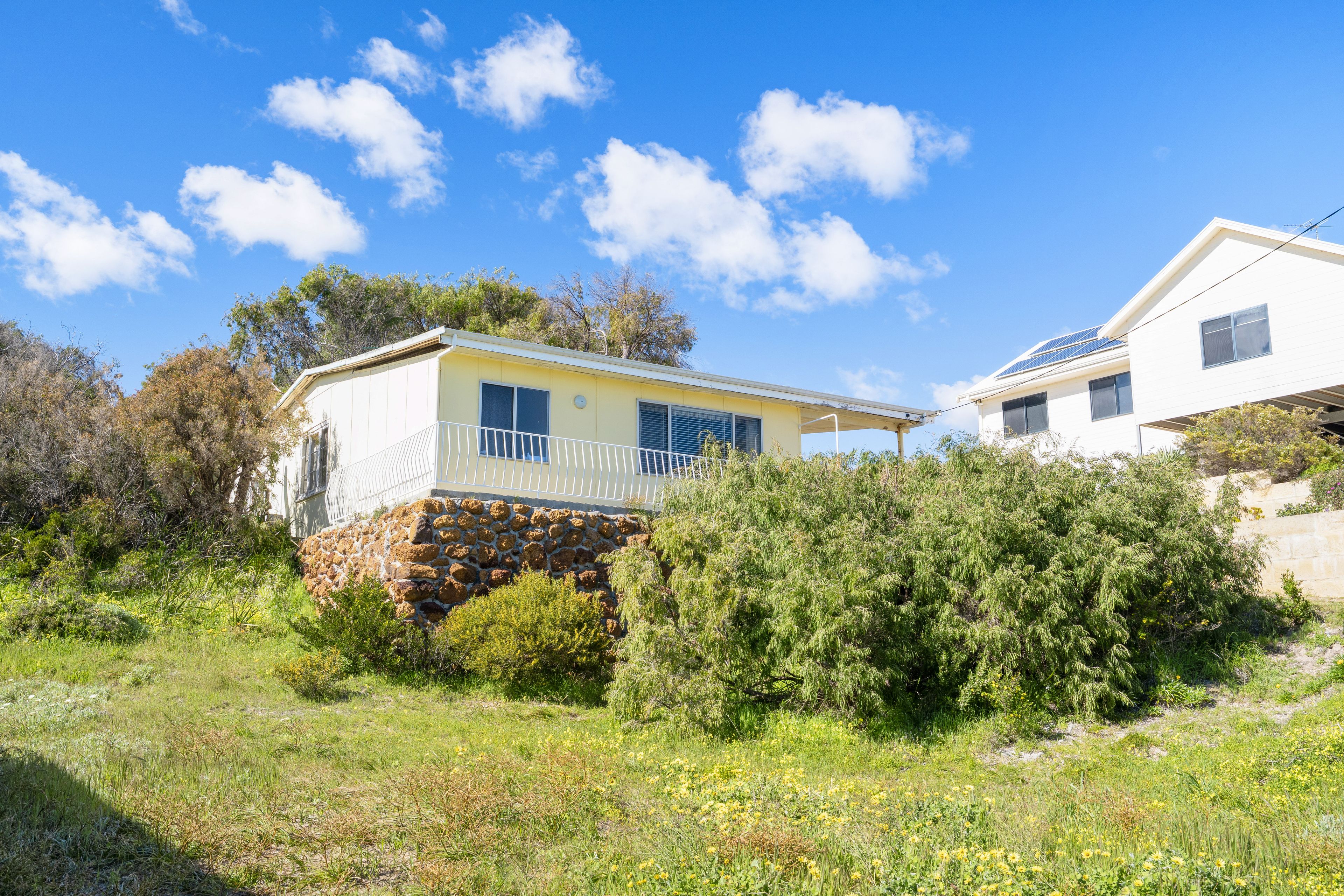 4 McCourt Place, Peppermint Grove Beach, WA 6271