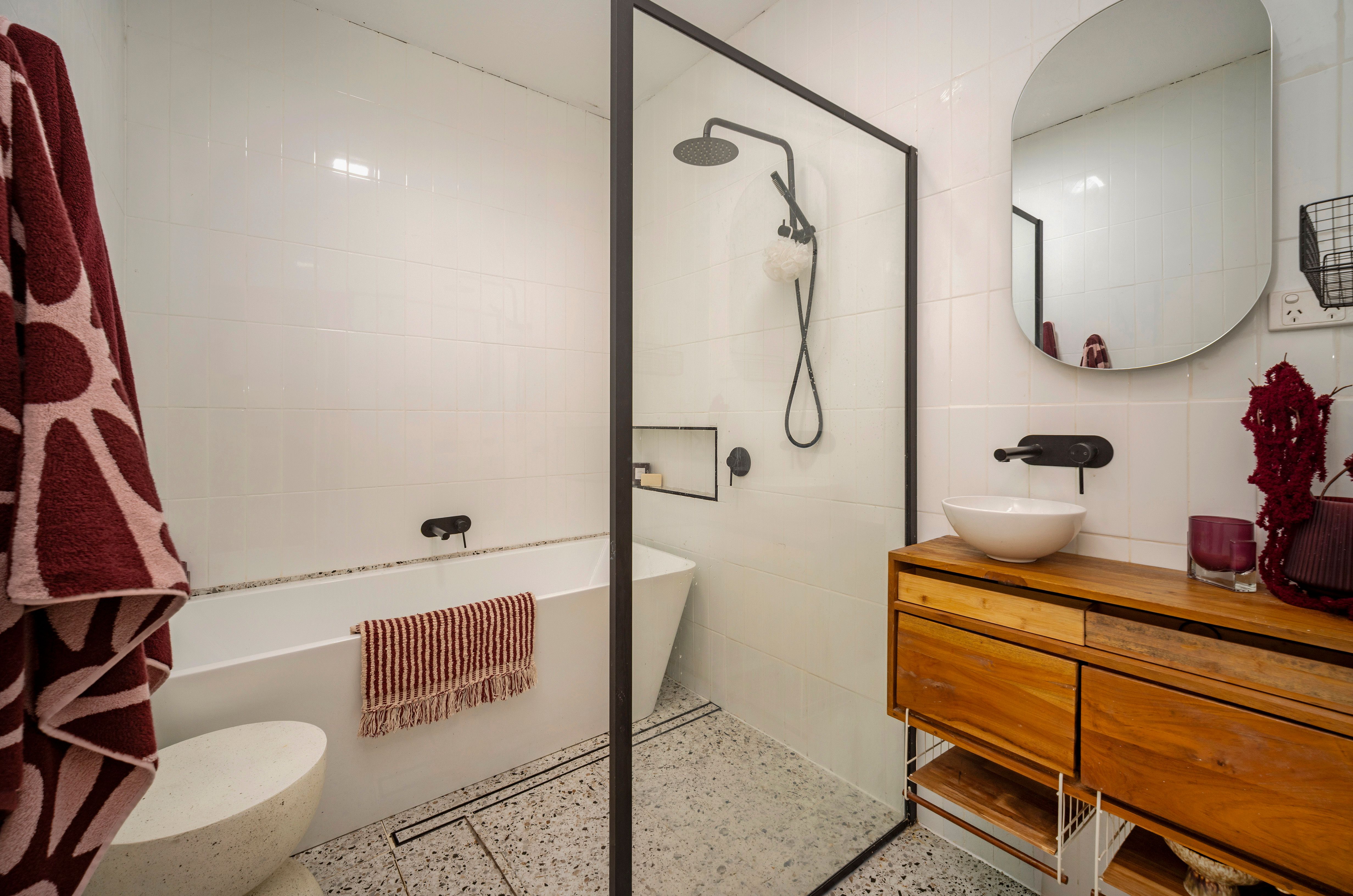 4 Monash Avenue — photo 8 of 13