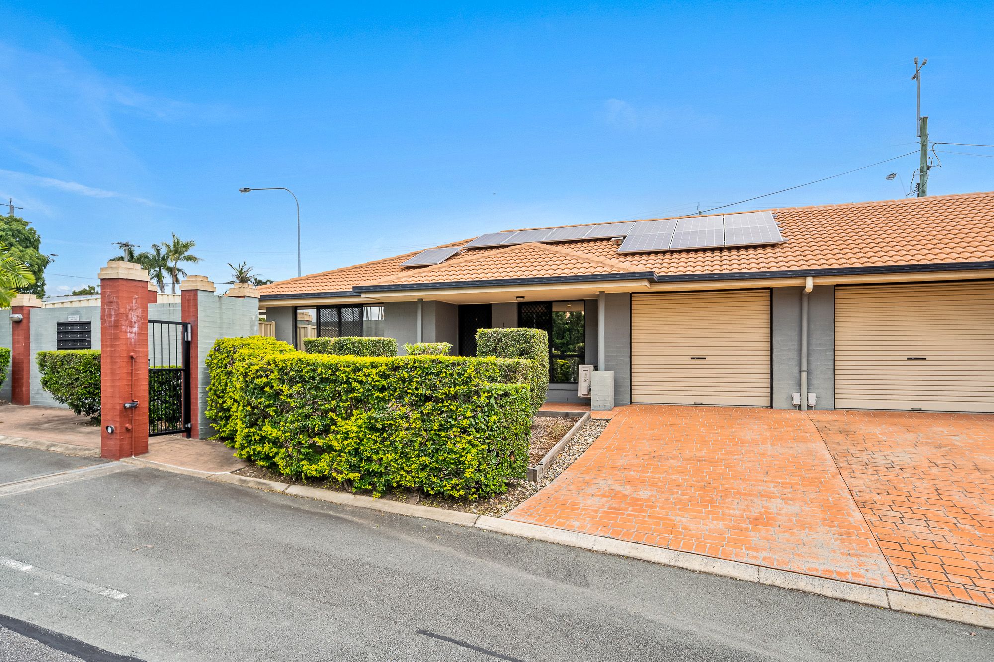 1/8 Buckingham Place, Eight Mile Plains QLD 4113