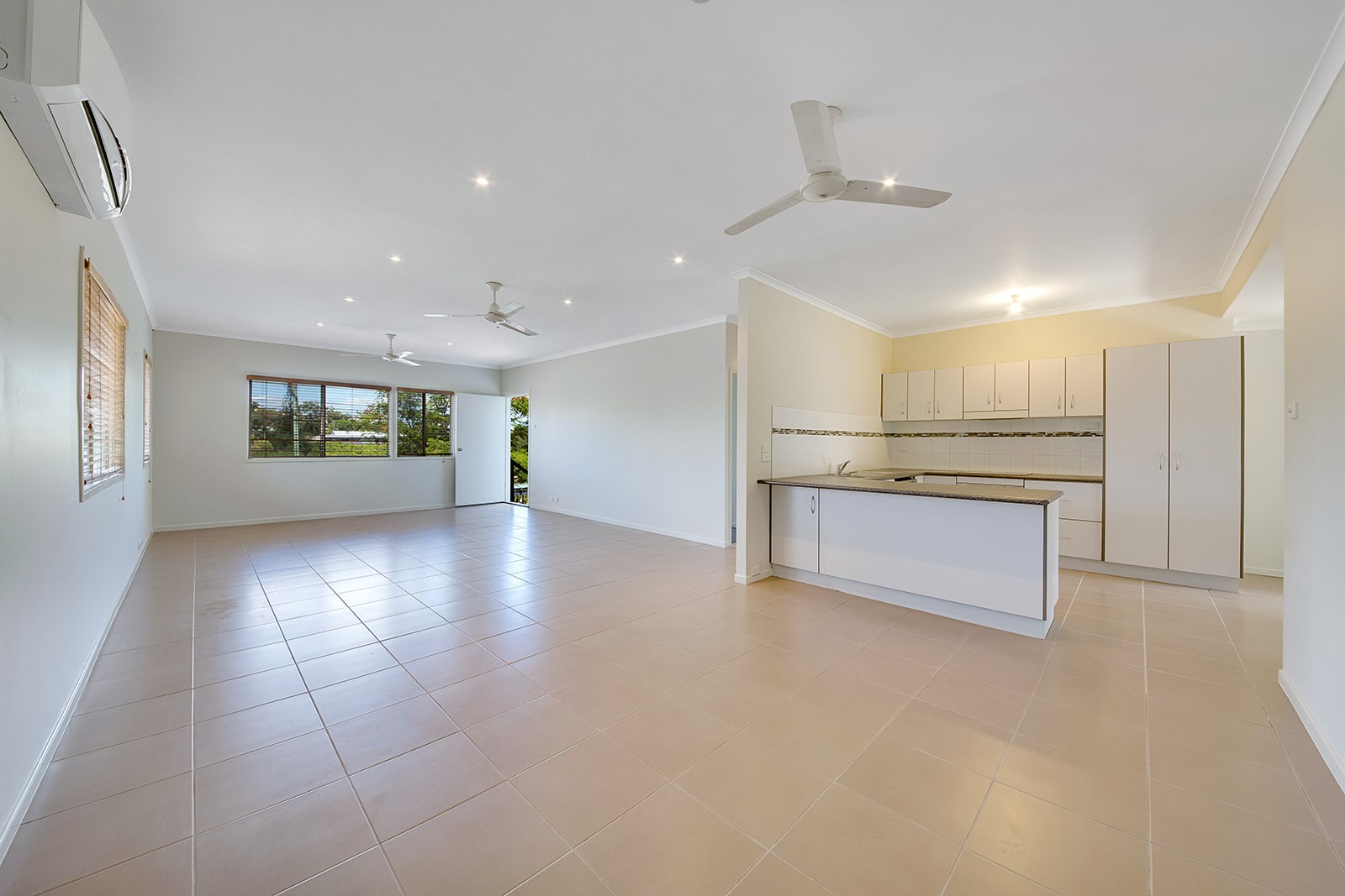 4 Murray Street, West Gladstone, QLD 4680