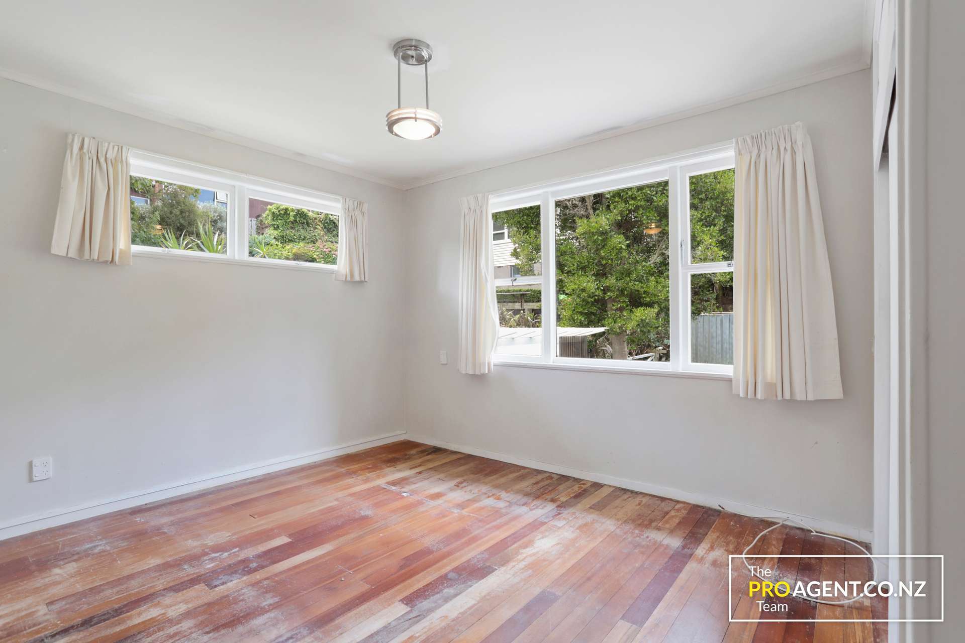 50 Rimutaka Place photo 5