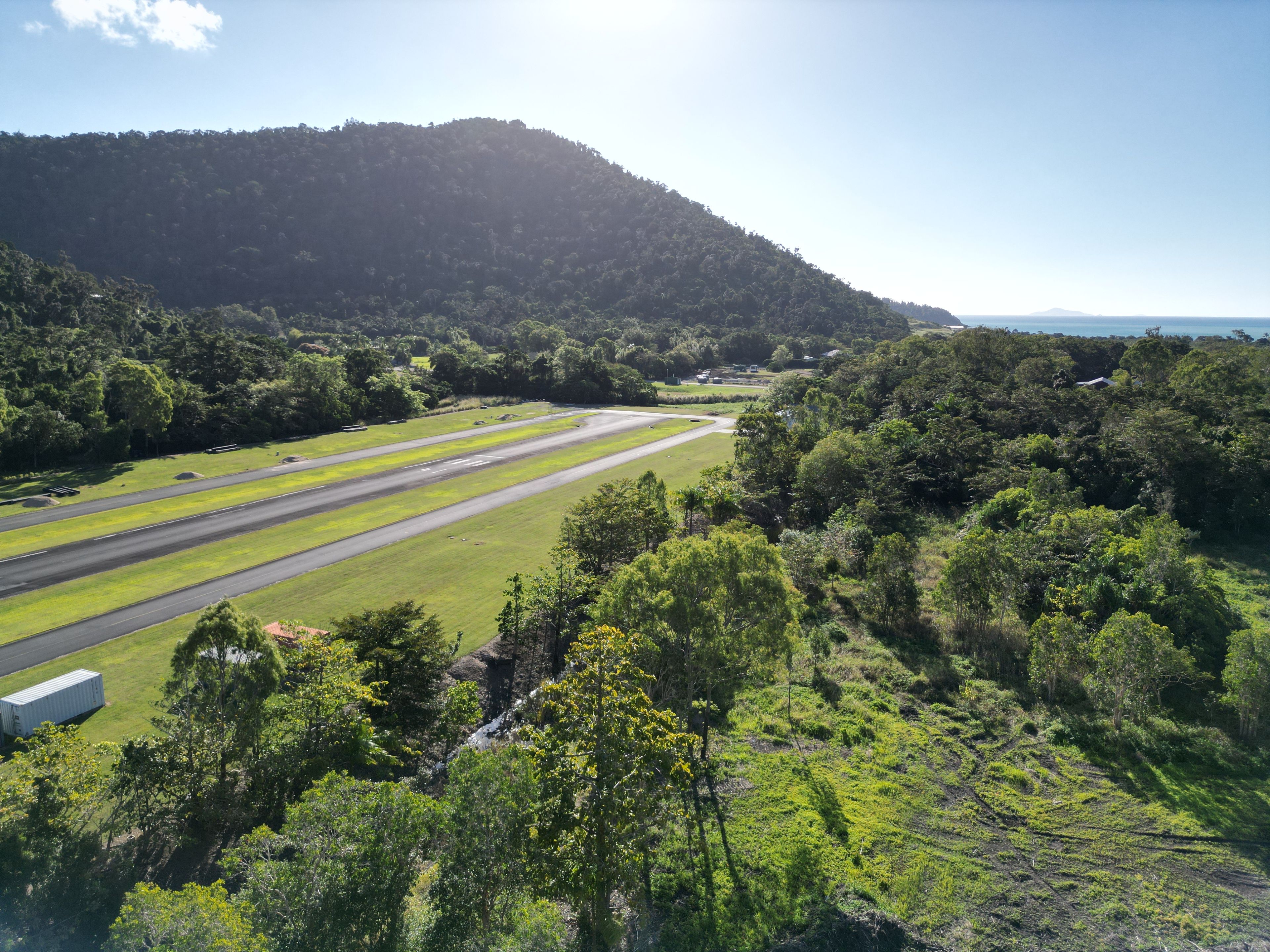 12 Air Whitsunday Road — photo 11 of 15