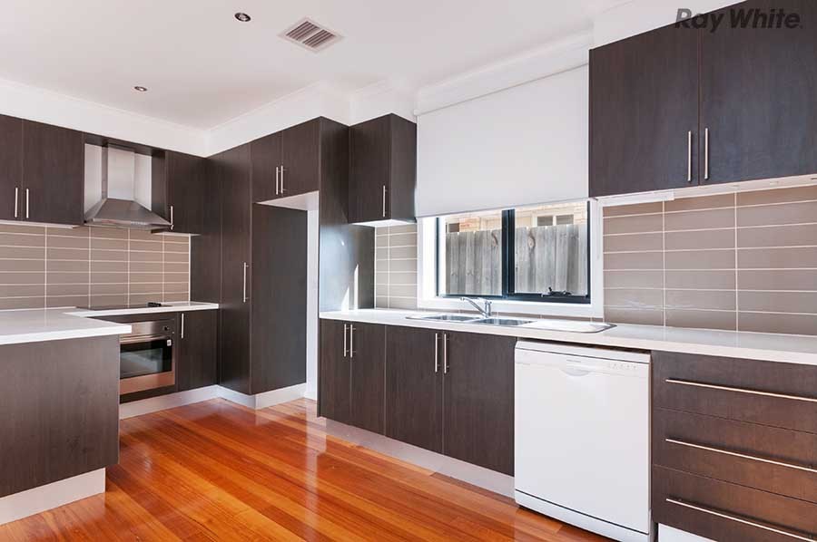 2/2a Lindenow Street, Maidstone, VIC 3012