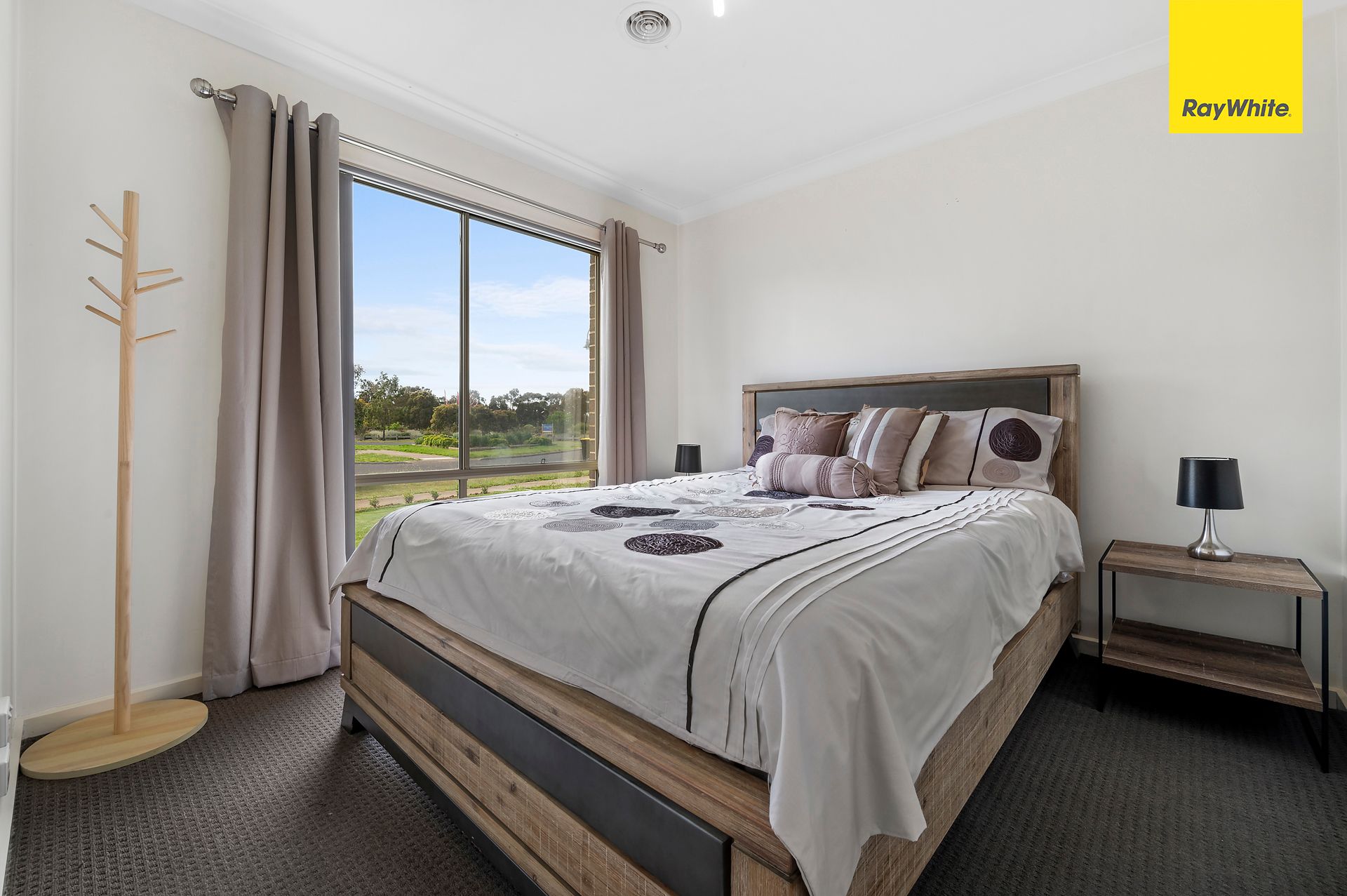 1 Poplar Close, Melton, VIC 3337