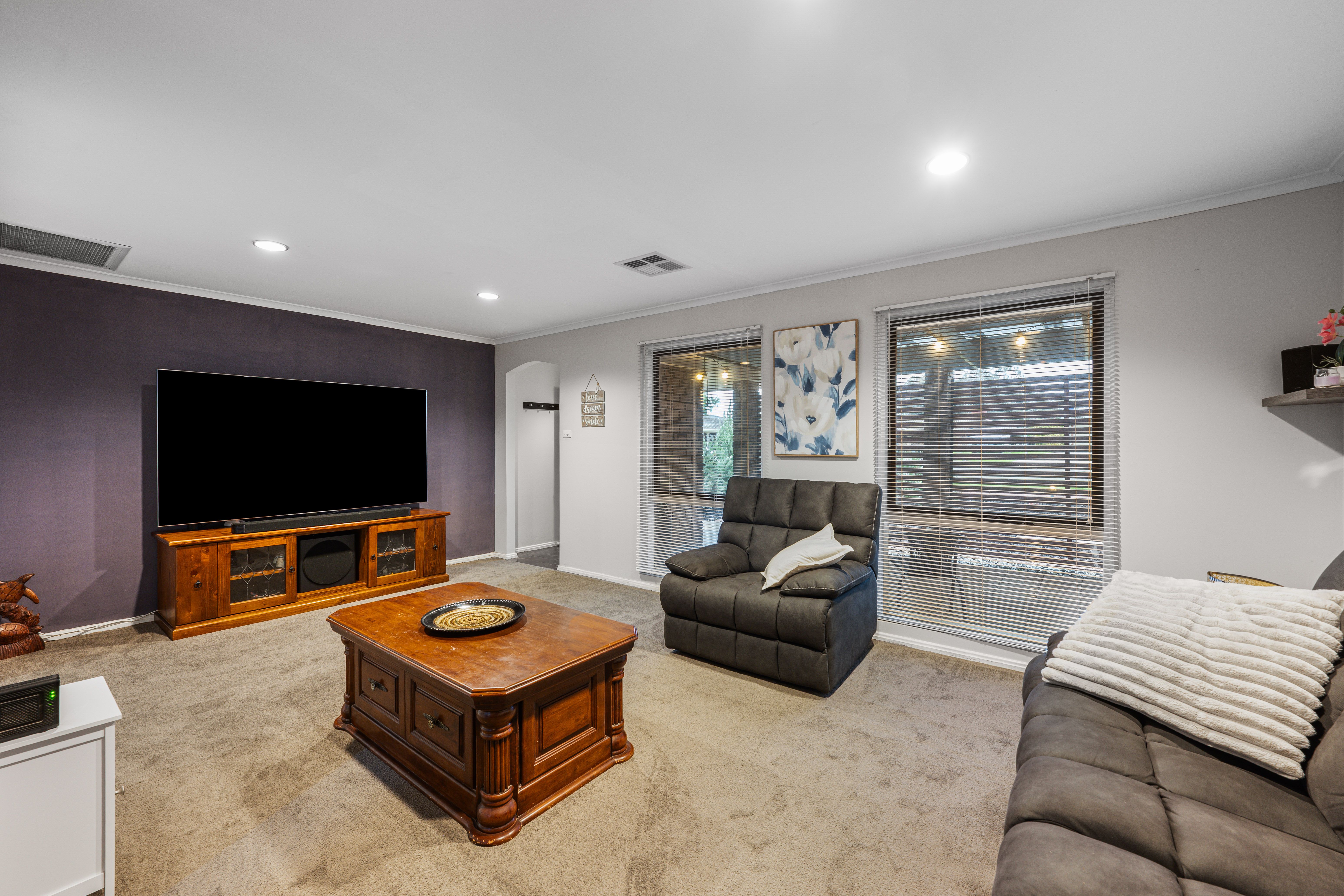 8 Zariba Court — photo 4 of 21