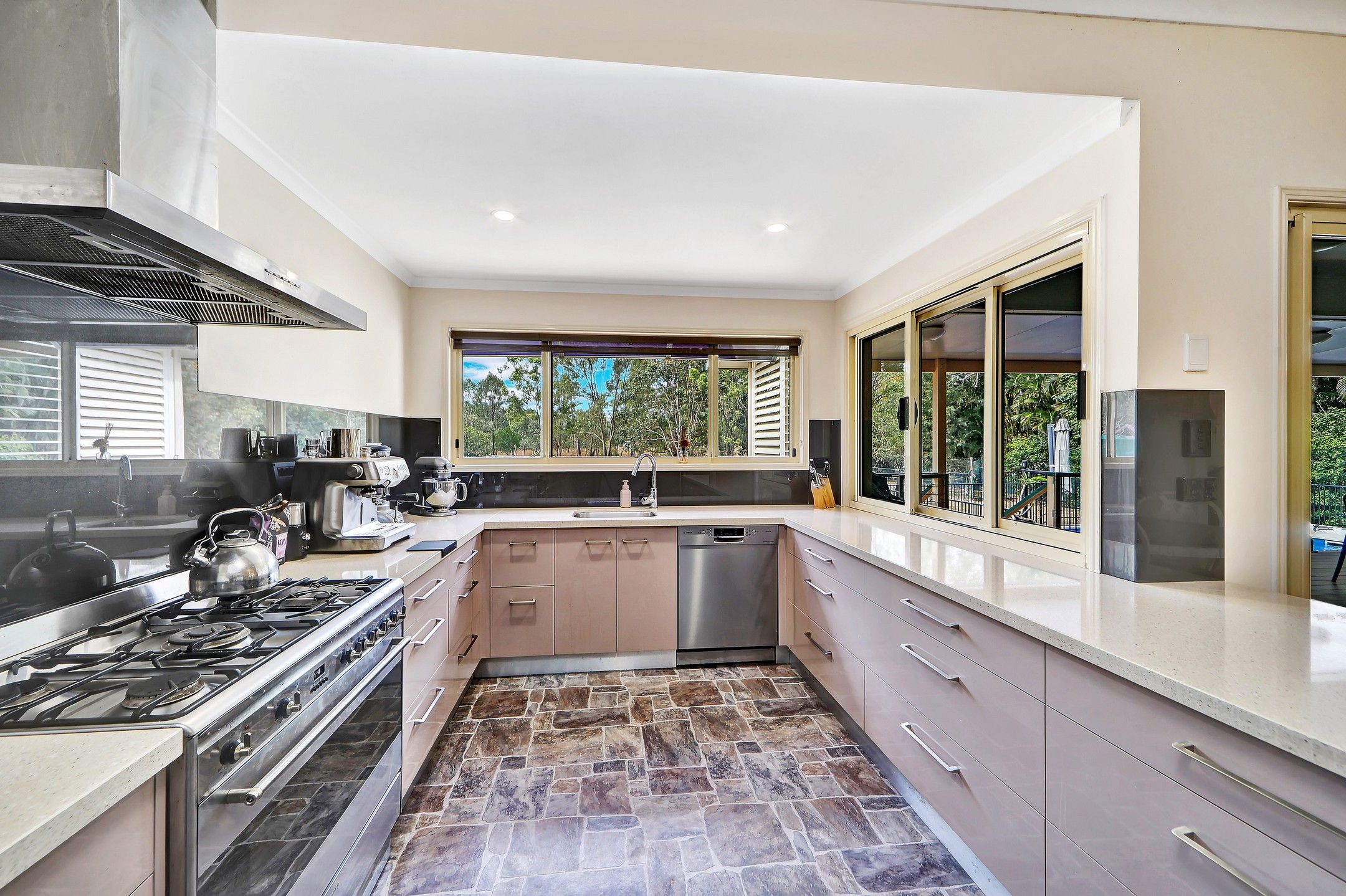 4 Willis Street, Sharon, QLD 4670