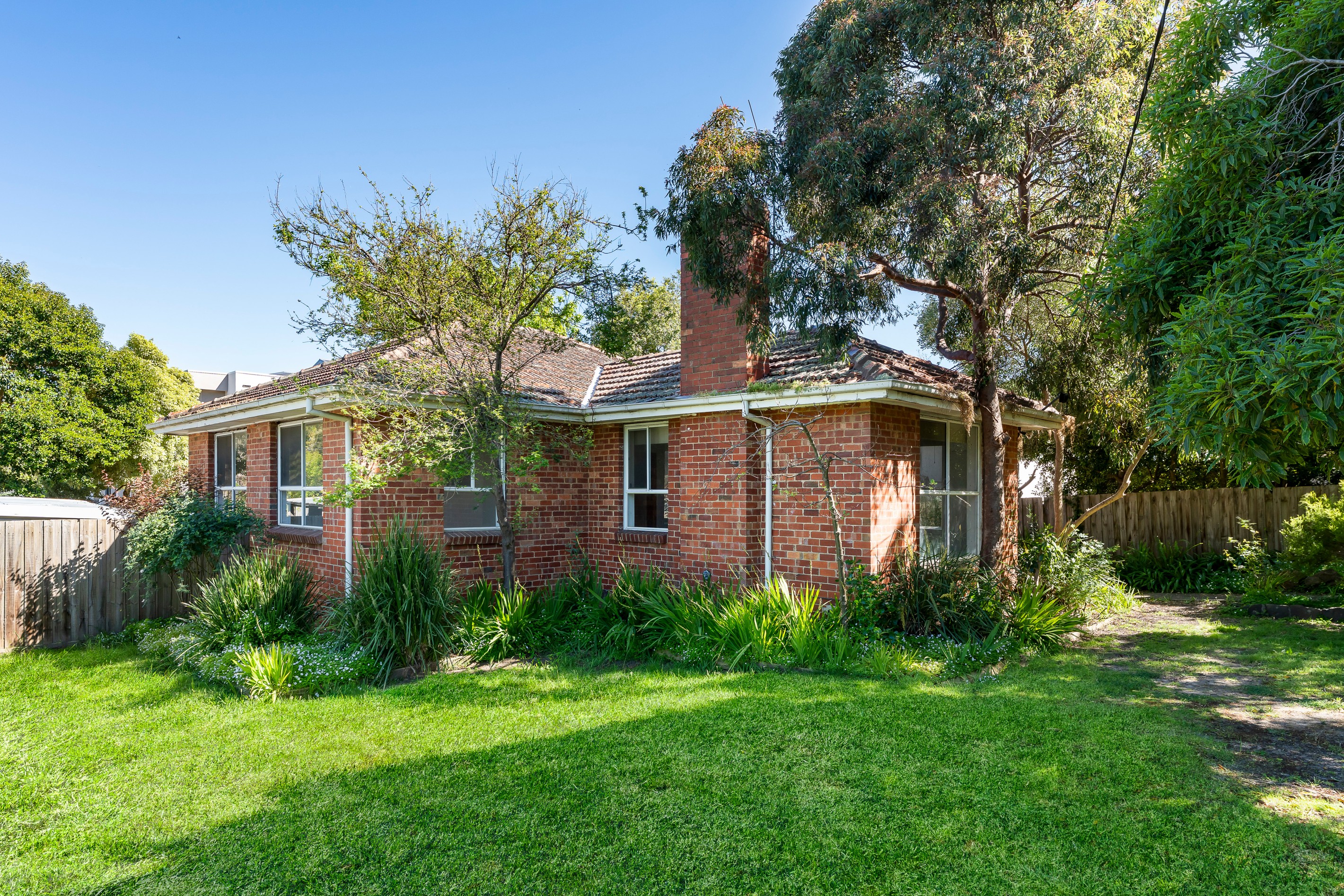 24 Gloucester Road, Ashburton, VIC 3147