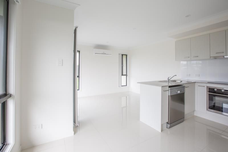2/13 Sapphire Street, Brassall, QLD 4305