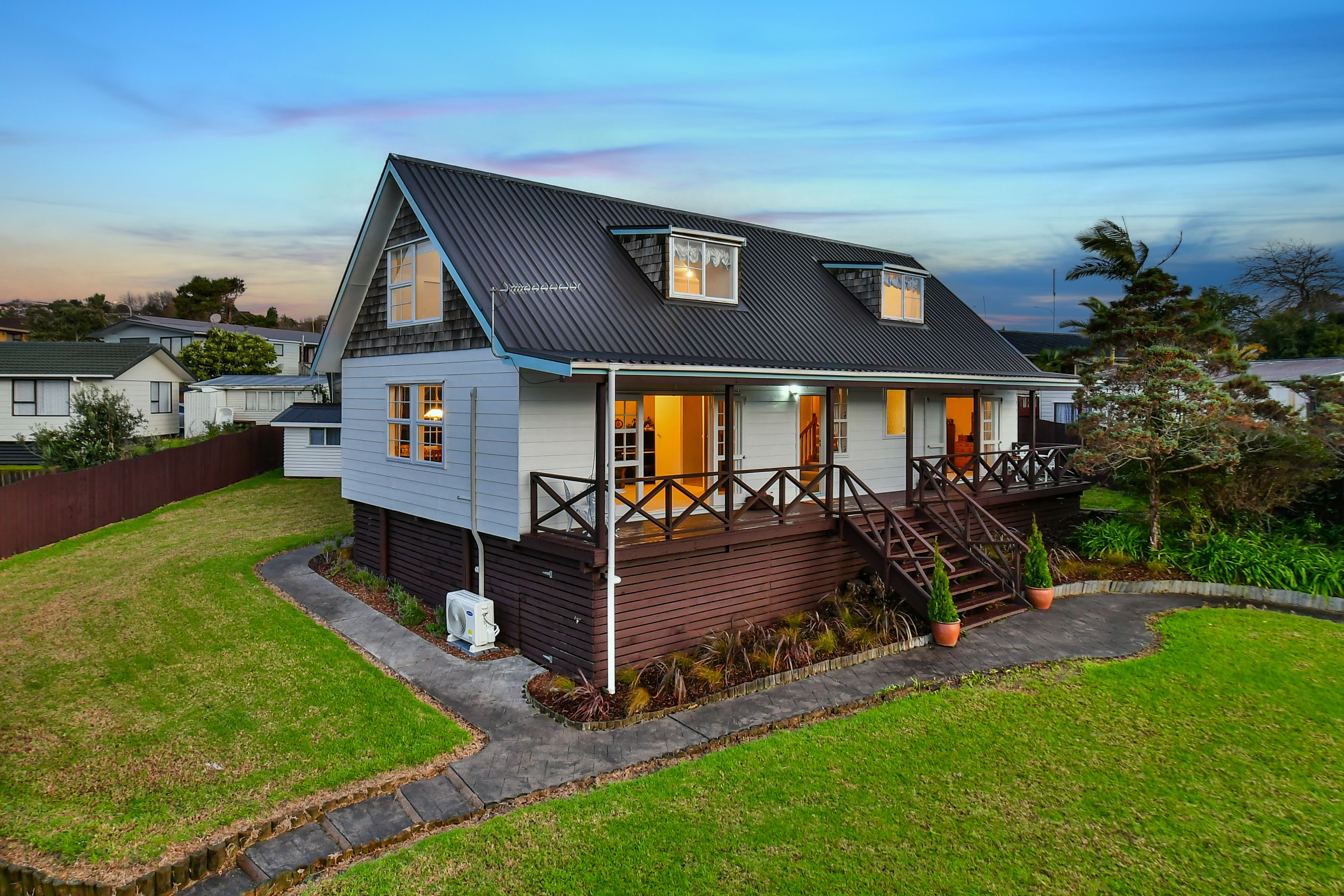 43 Hollyford Drive, Clover Park, Manukau City