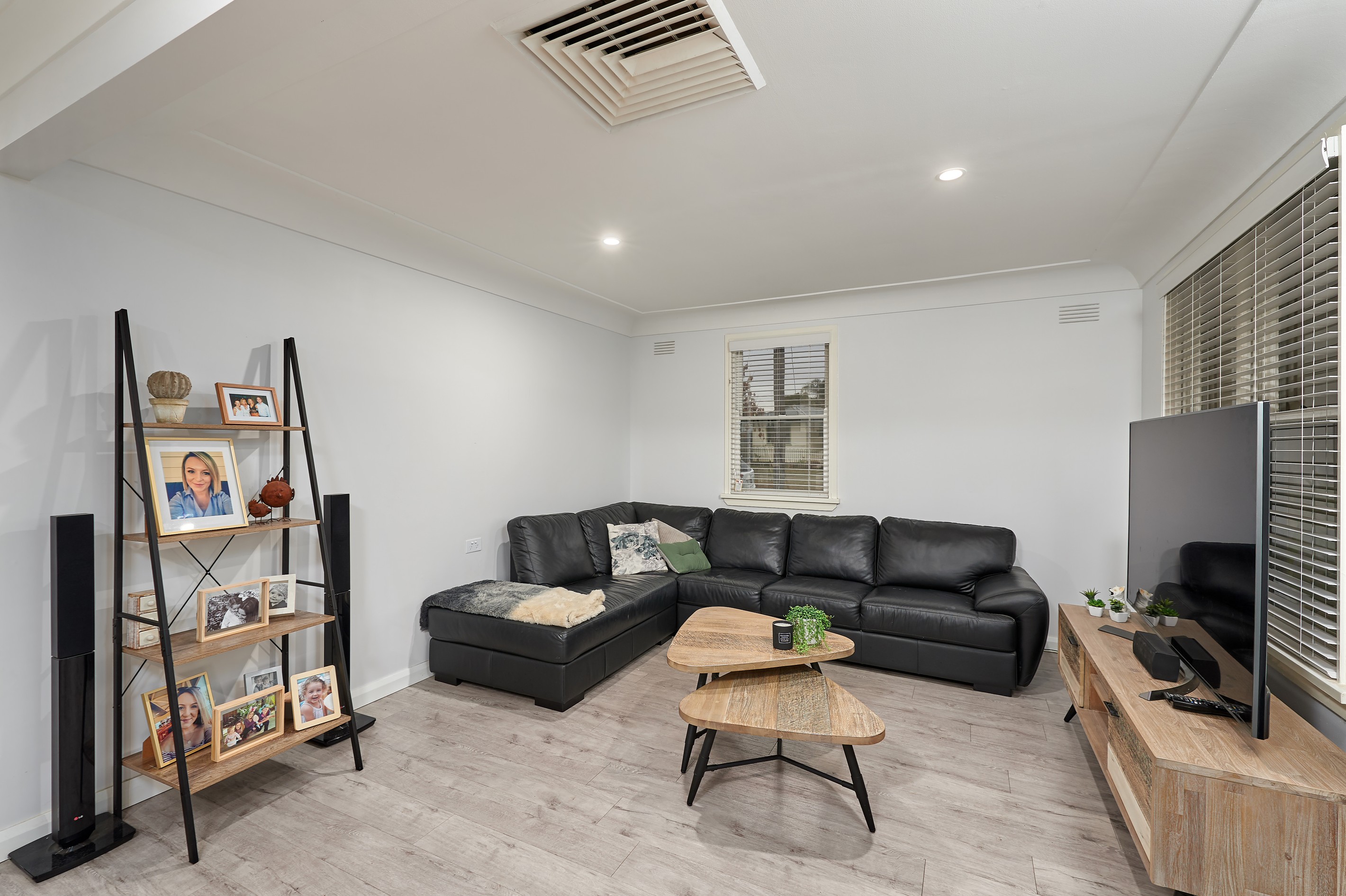 19 Gowrie Parade, Mount Austin, NSW 2650