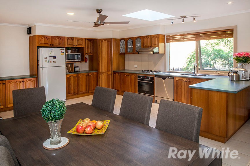 17 Carrara Road, Rowville, VIC 3178