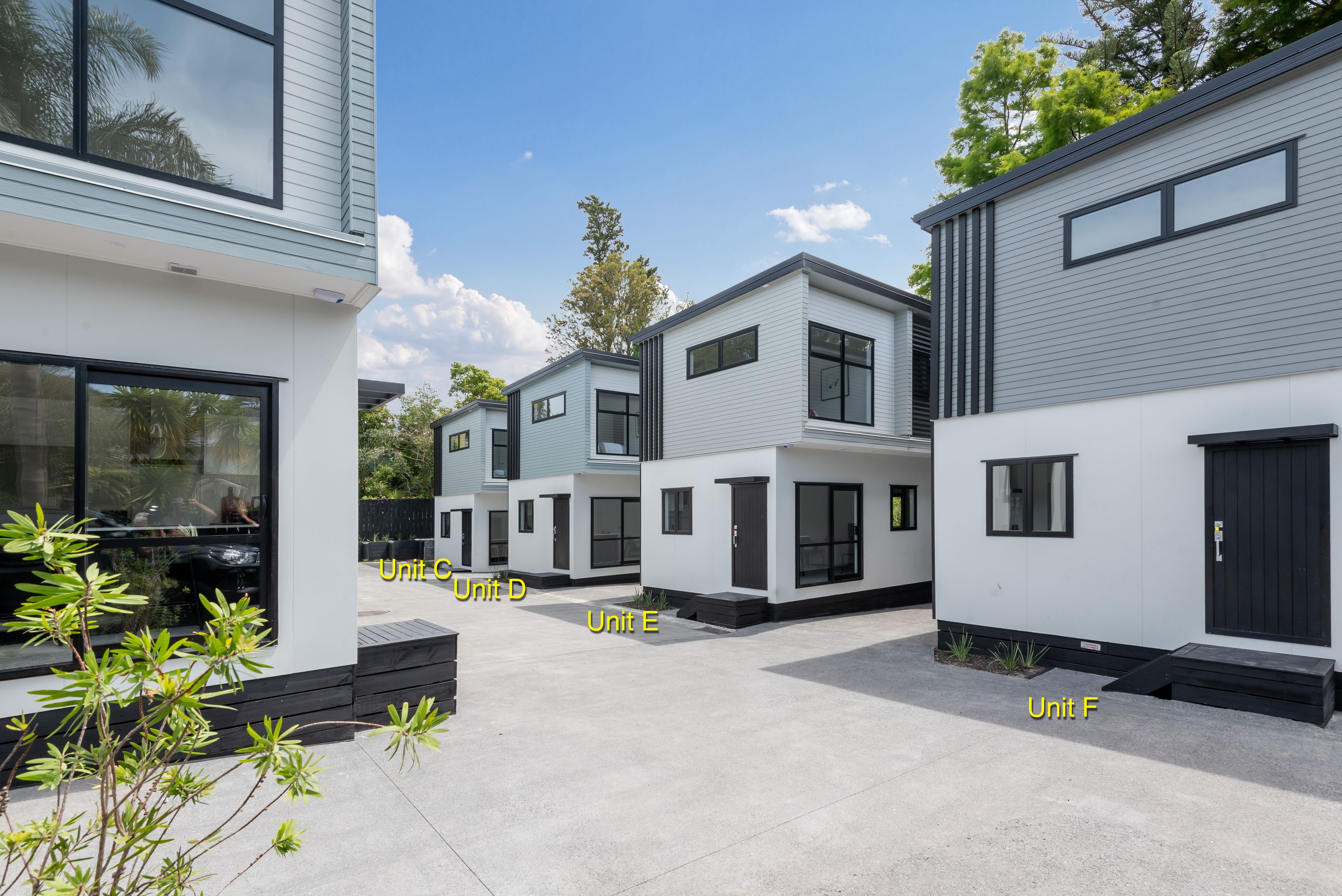 14F Cosy Place, Howick, Manukau City