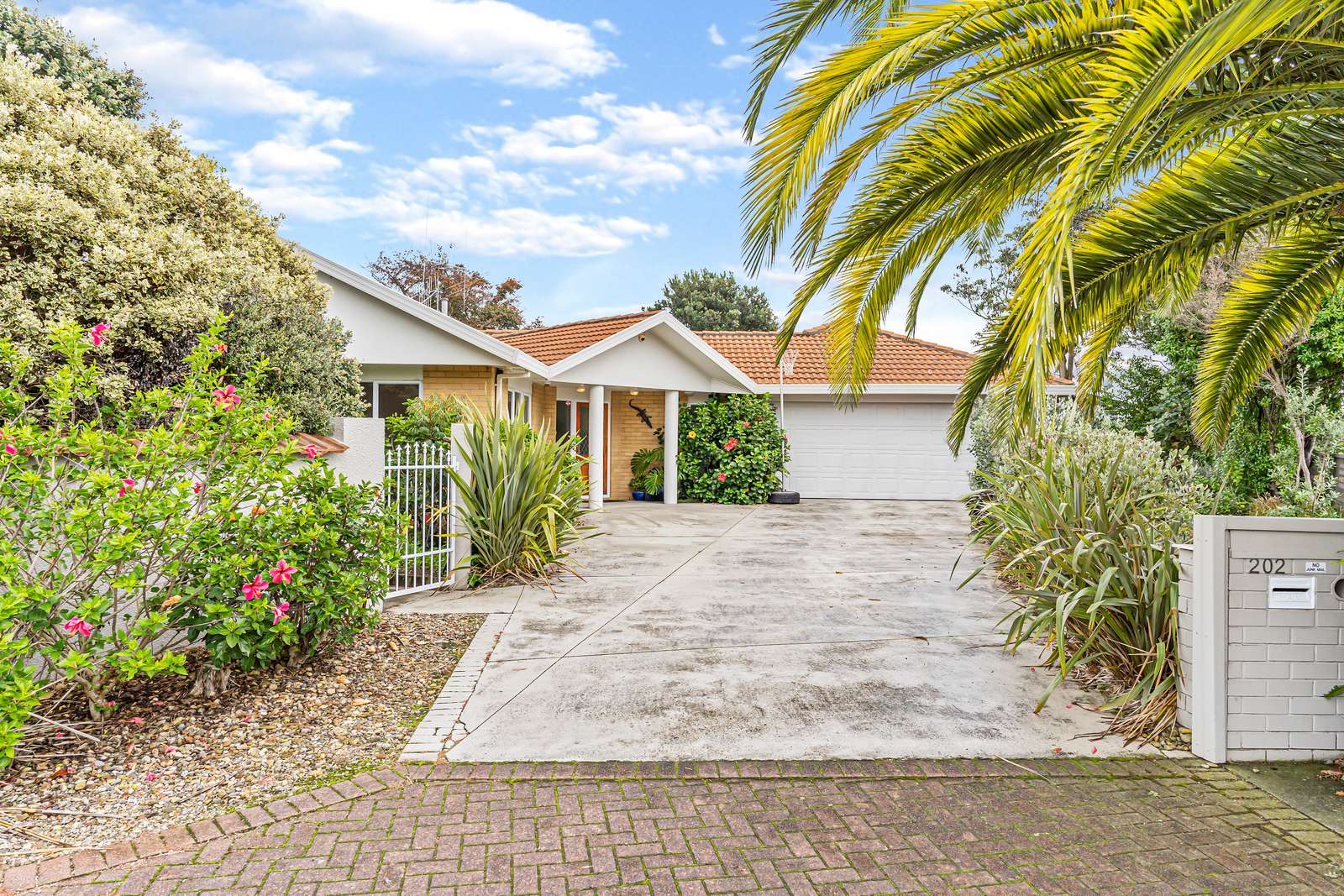 202 Gravatt Road, Papamoa, Tauranga City Real Estate Ray White New