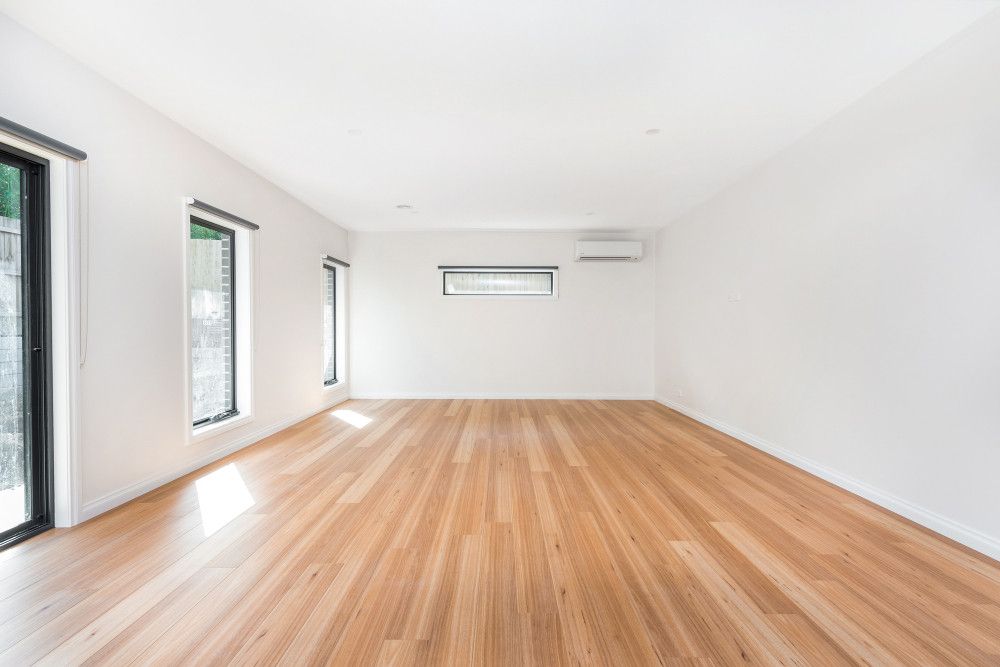 2/31 Ruskin Avenue, Croydon, VIC 3136