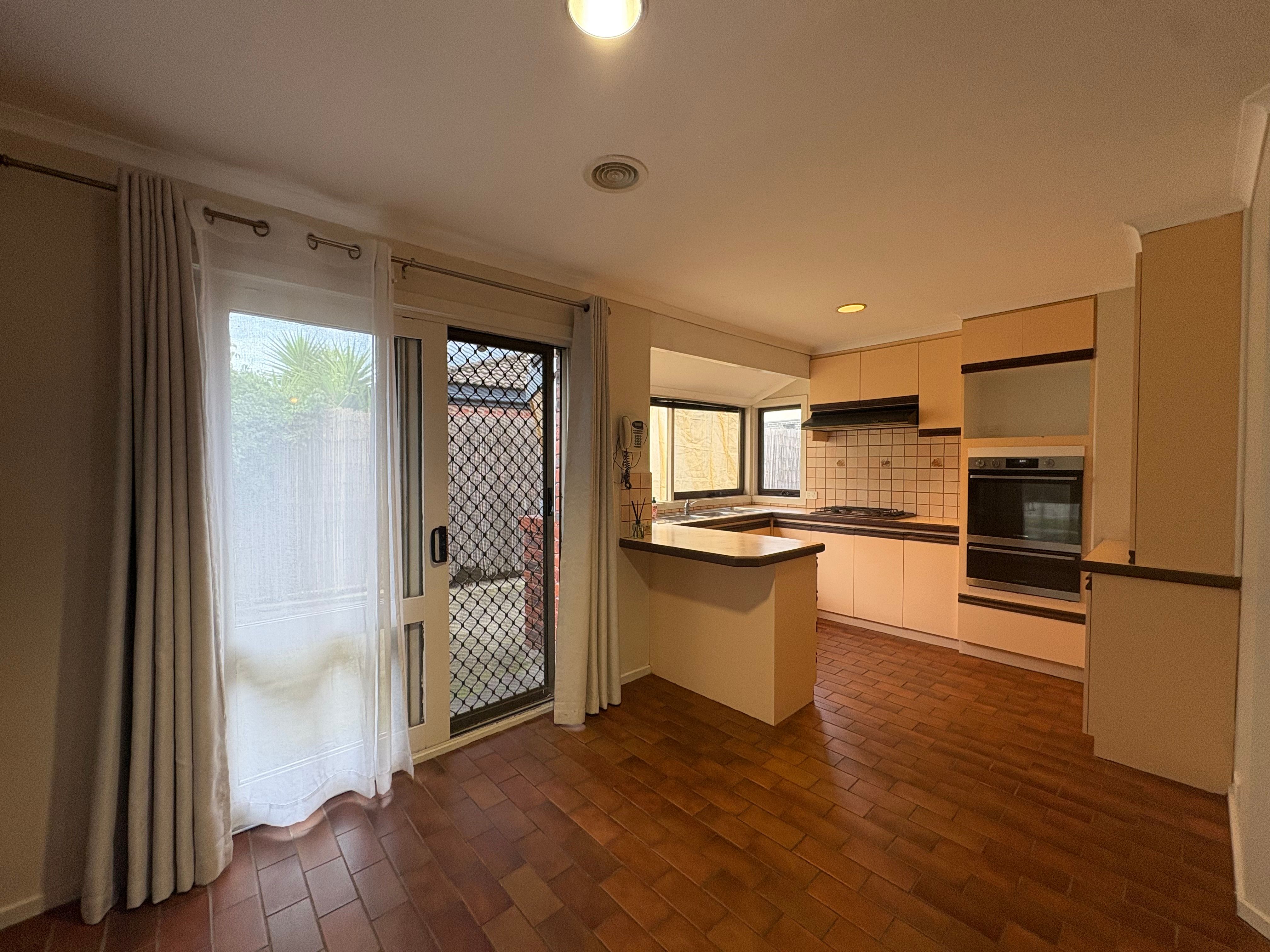60 Meadow Glen Drive, Epping, VIC 3076