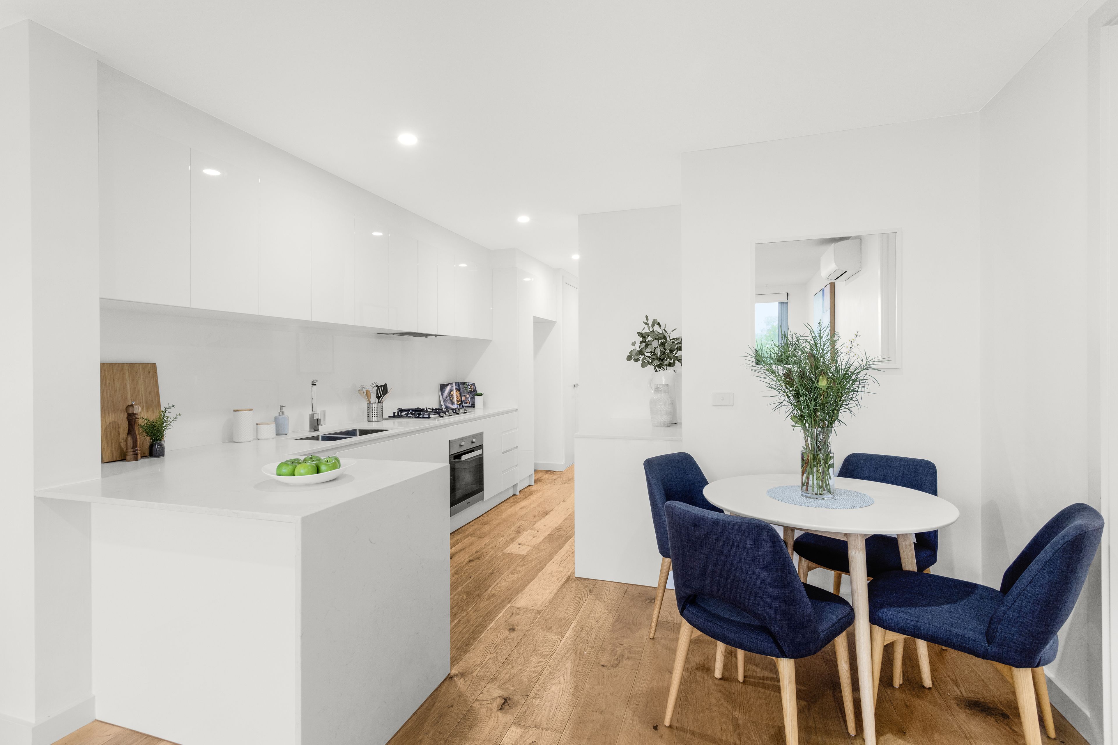 2/86 Truganini Road, Carnegie, VIC 3163