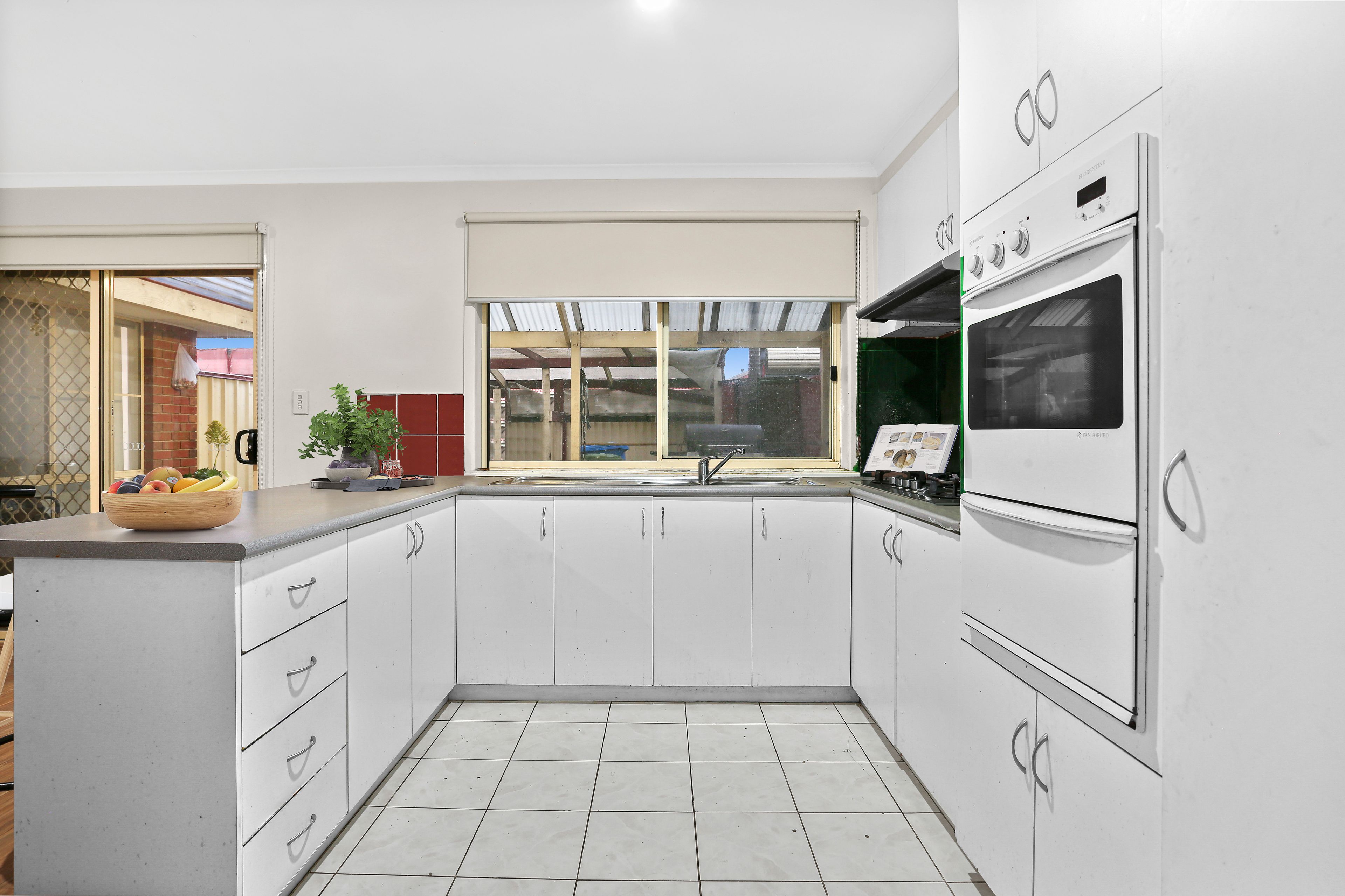 31 Andrea Crescent, Cranbourne North VIC 3977