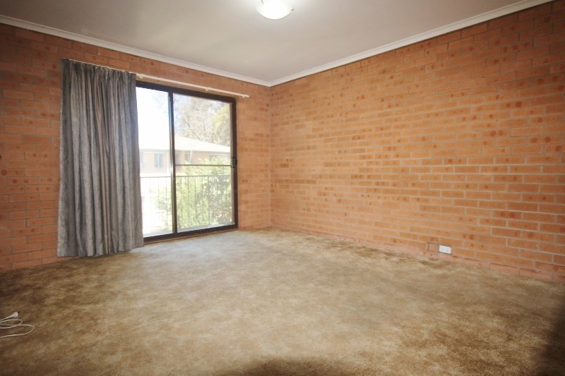 11/3 Mowatt Street, Queanbeyan, NSW 2620