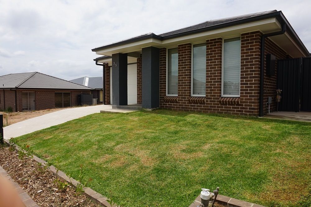 35 Fairbrother Avenue, Denham Court, NSW 2565
