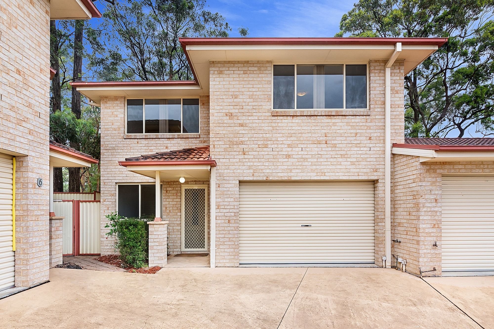 2-4 Oxford Drive, Lake Haven NSW 2263