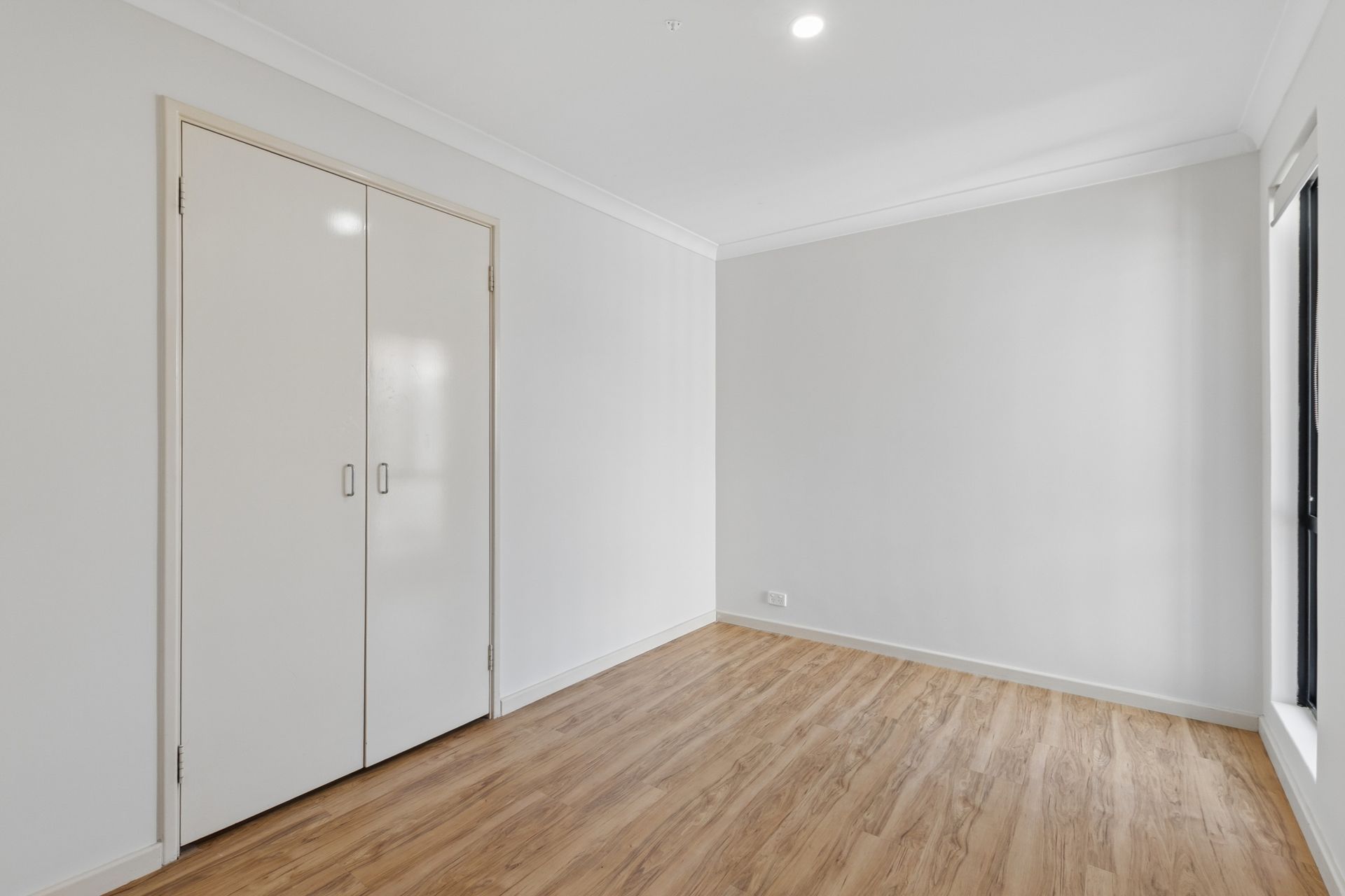 31/11 Elvire Street — photo 8 of 17
