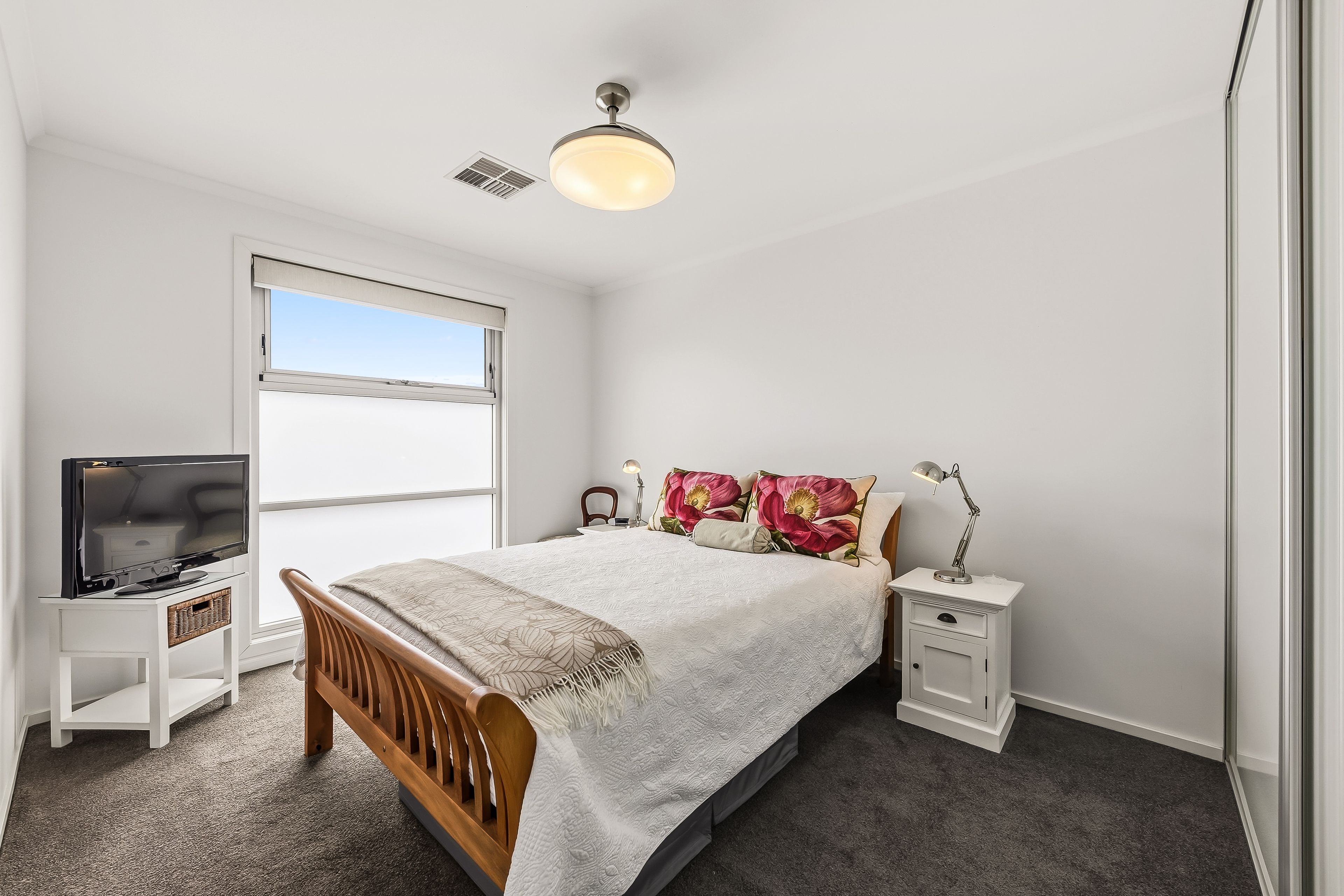 17A Sir John Marks Drive — photo 13 of 19