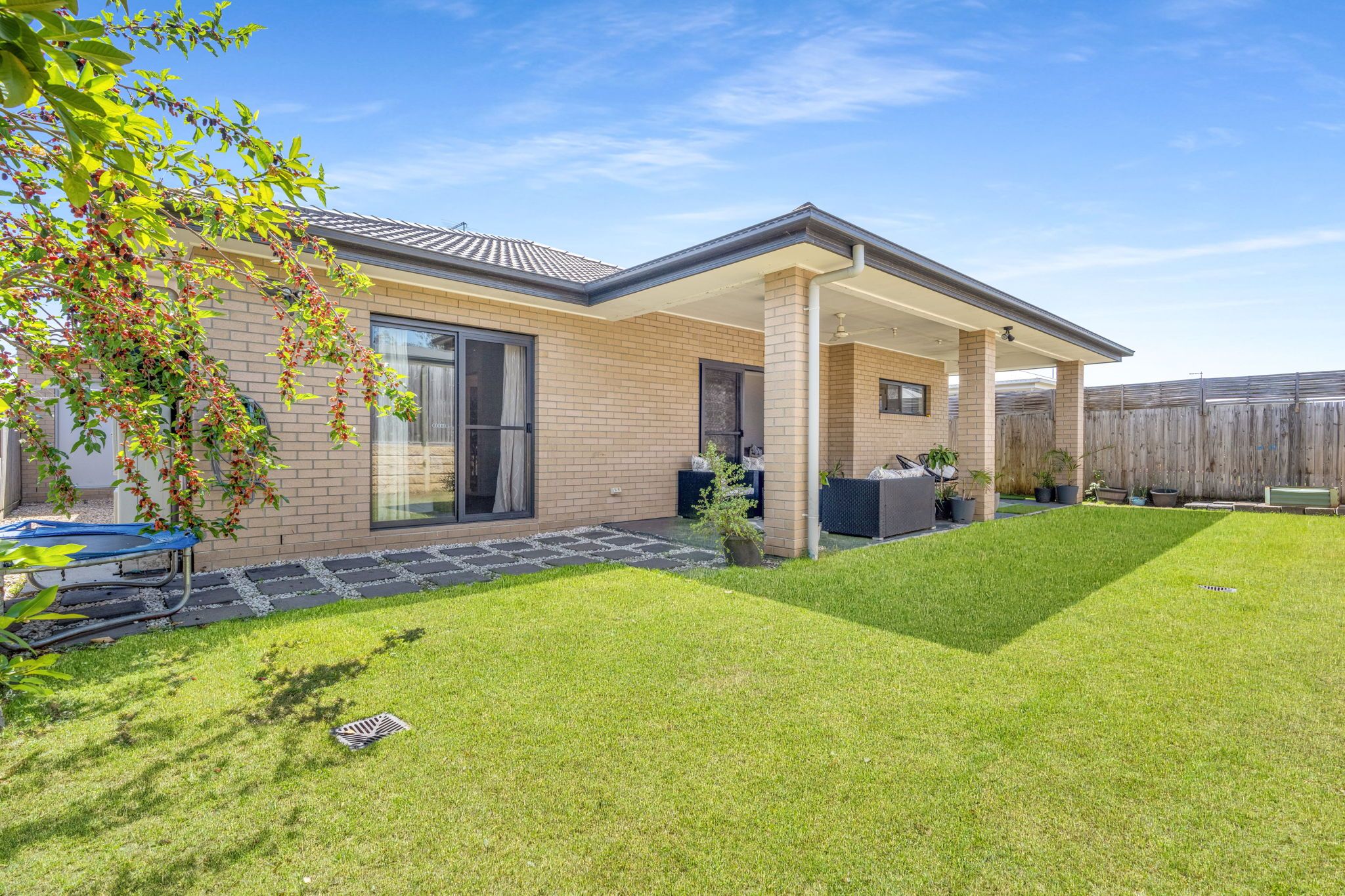 10 Skyring Street — photo 12 of 12