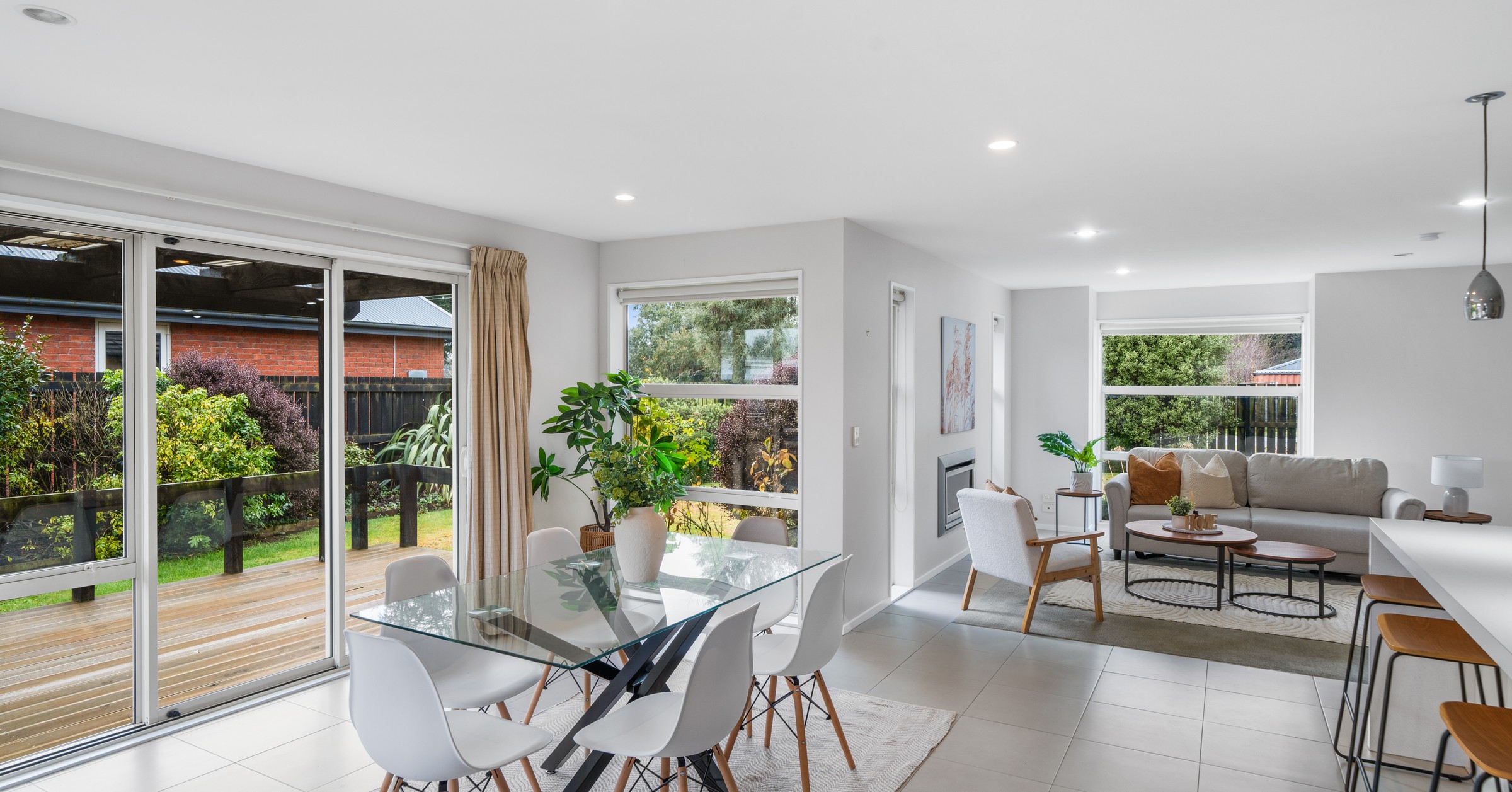 25177 Color 103 High Street, Oxford, Waimakariri District 7430 - Sold House - Ray ...