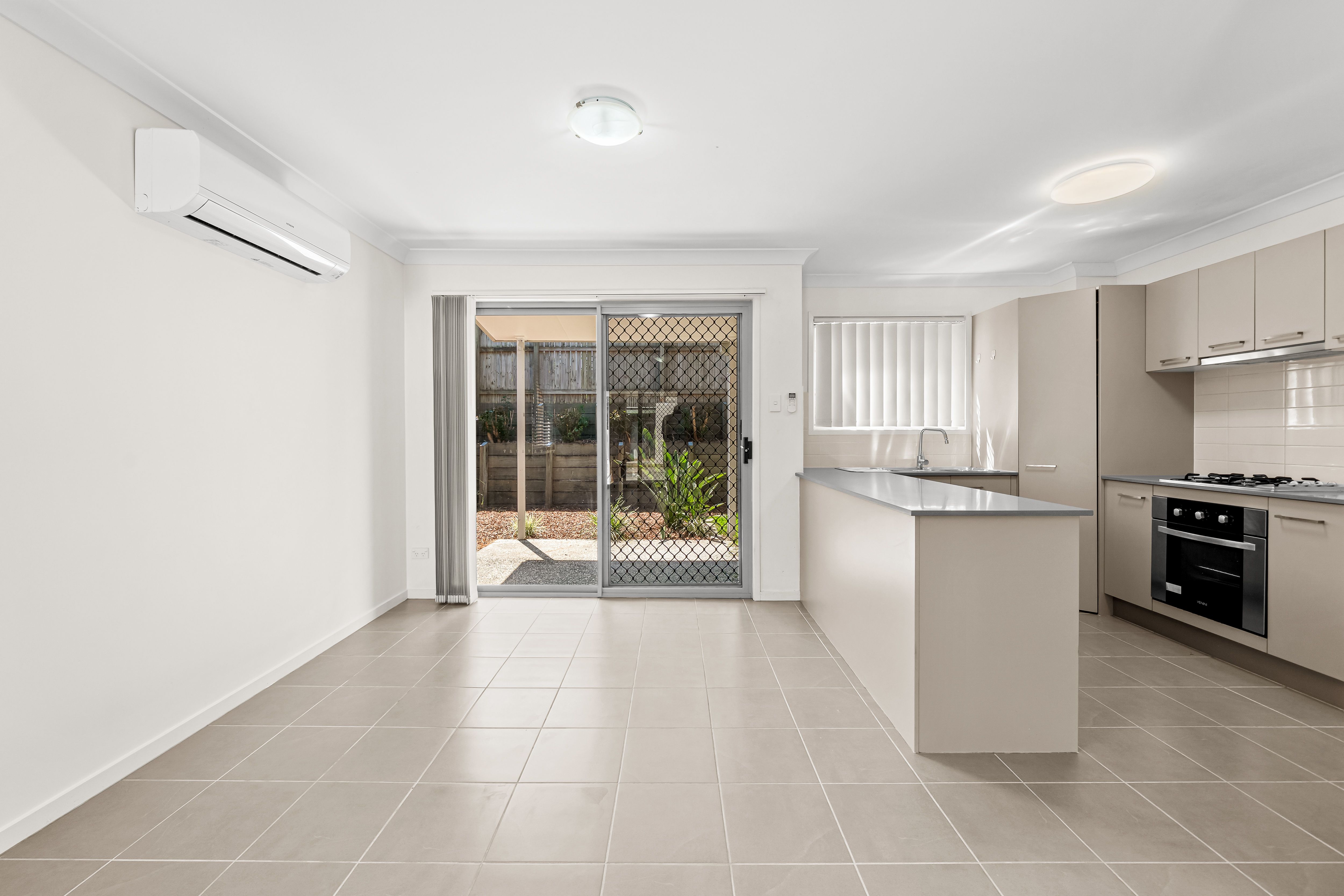 17/4 Myola Street — photo 6 of 22