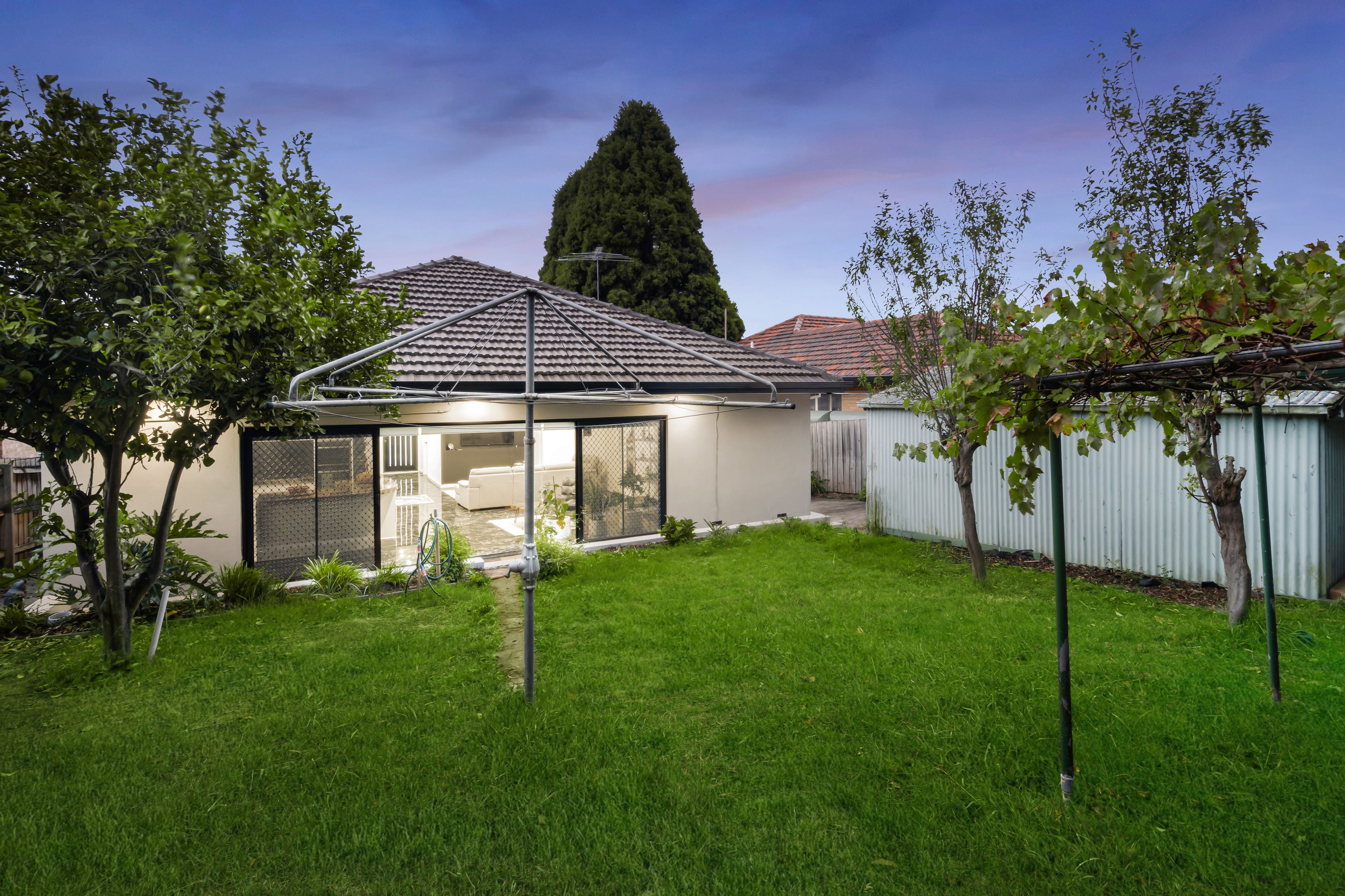 114 Rosanna Road — photo 10 of 10