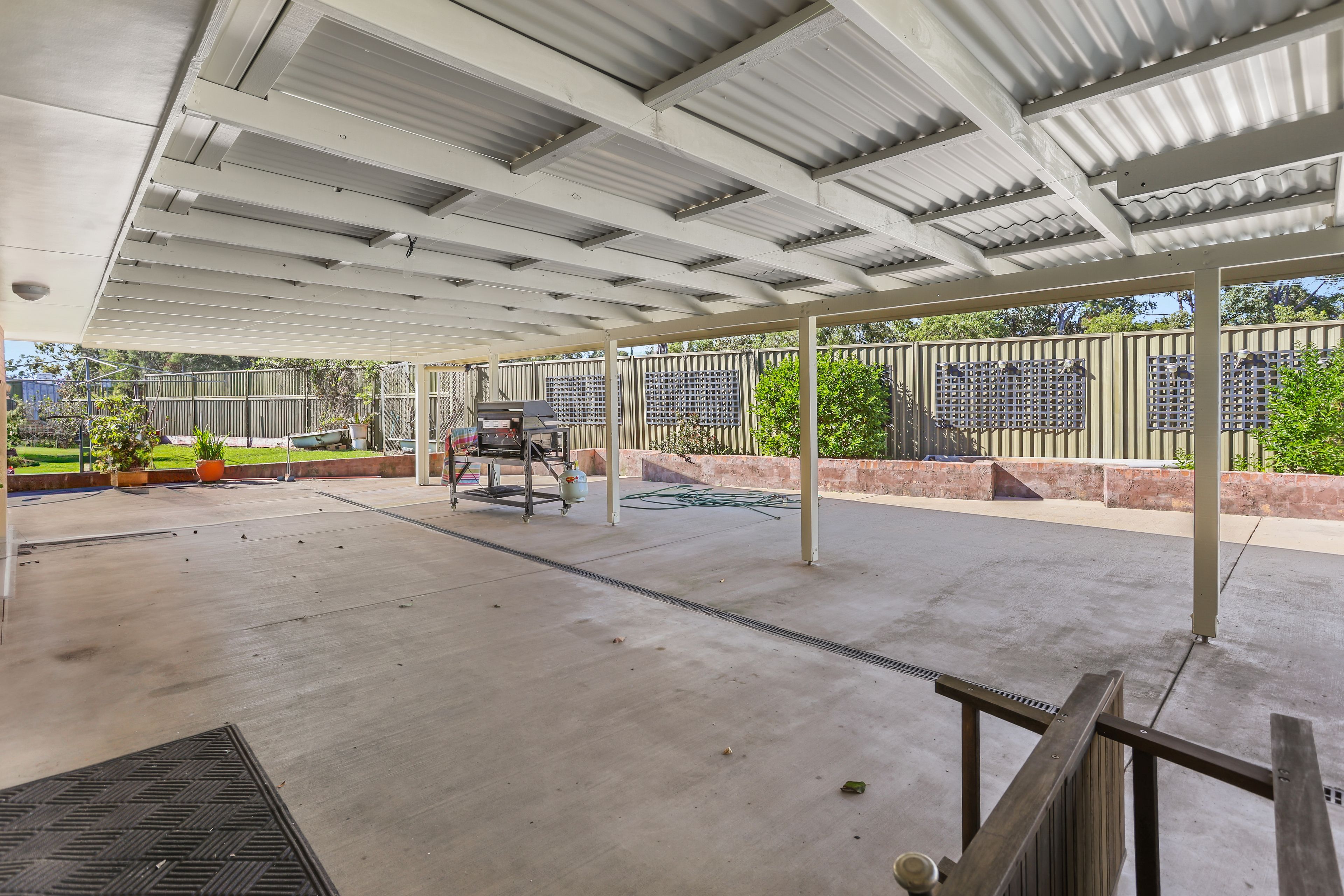 1 Hammond Drive — photo 10 of 21