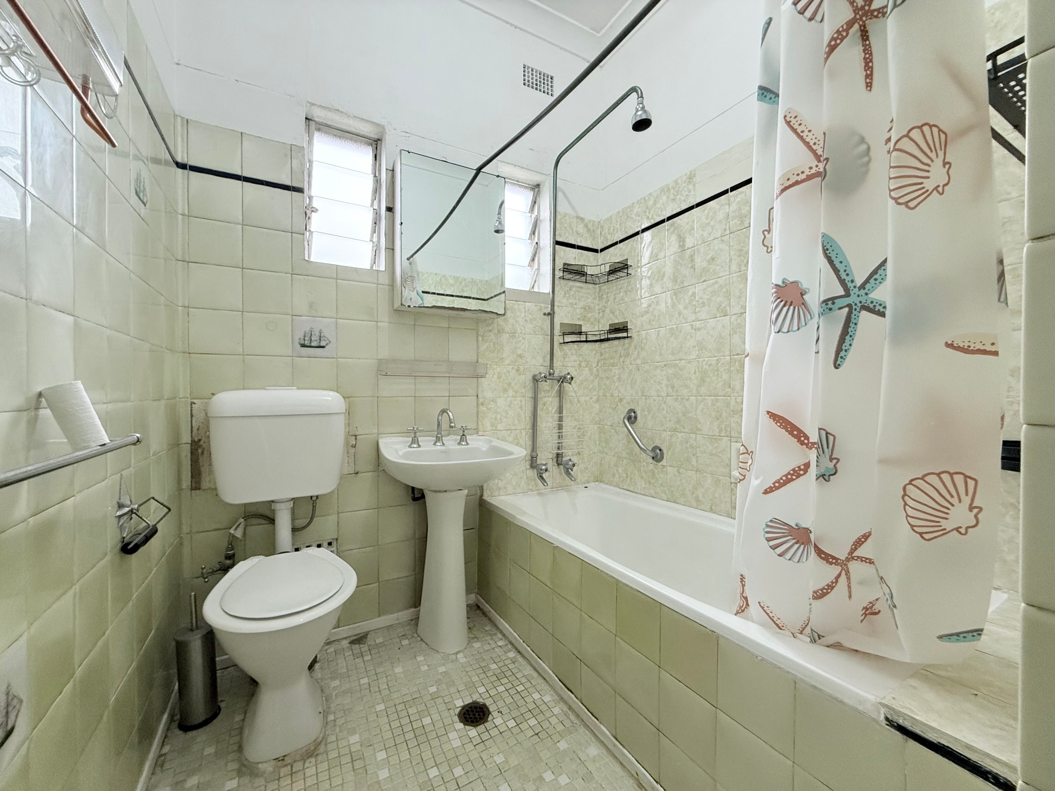117 Darvall Road — photo 7 of 8