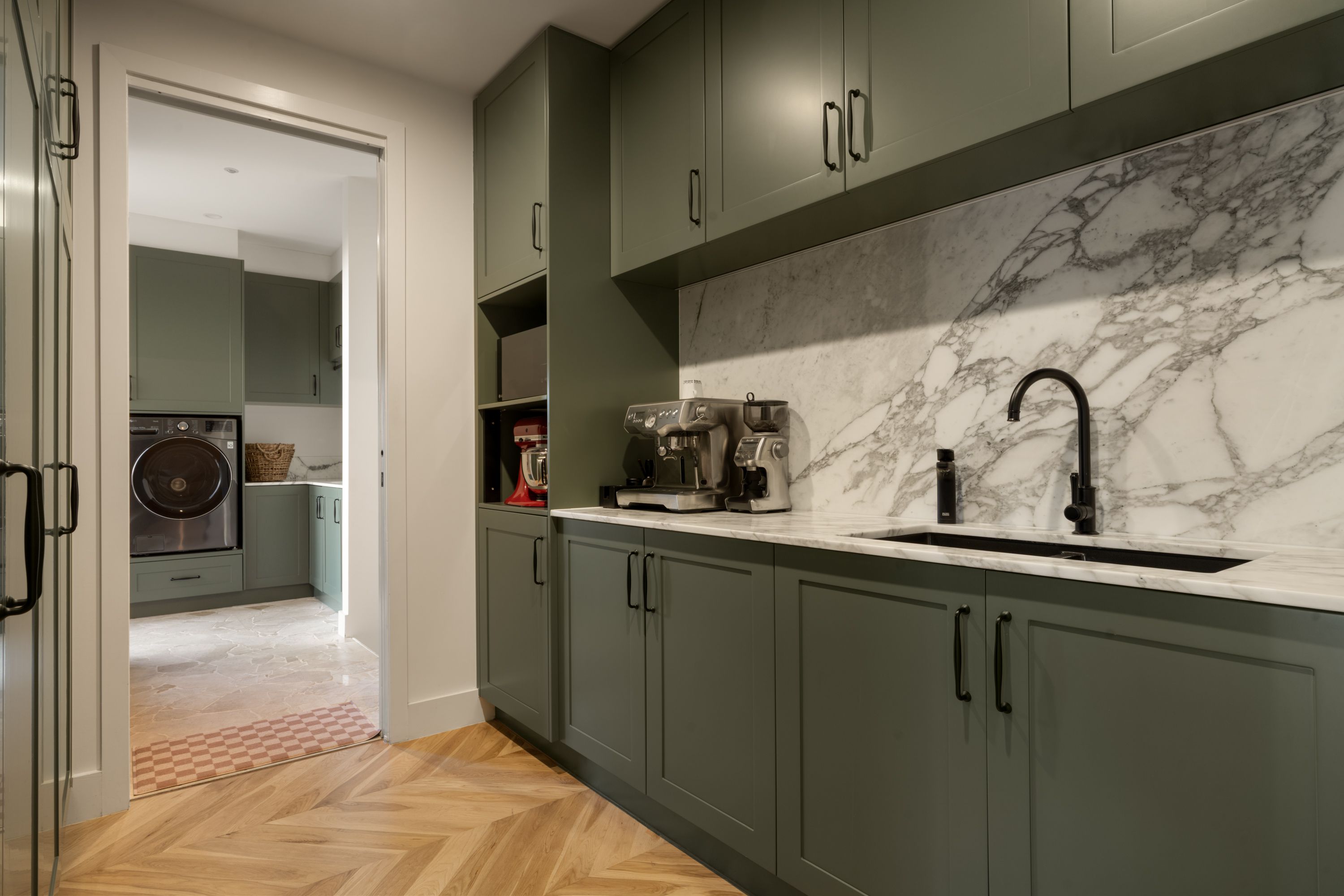 32 Long Street — photo 14 of 25