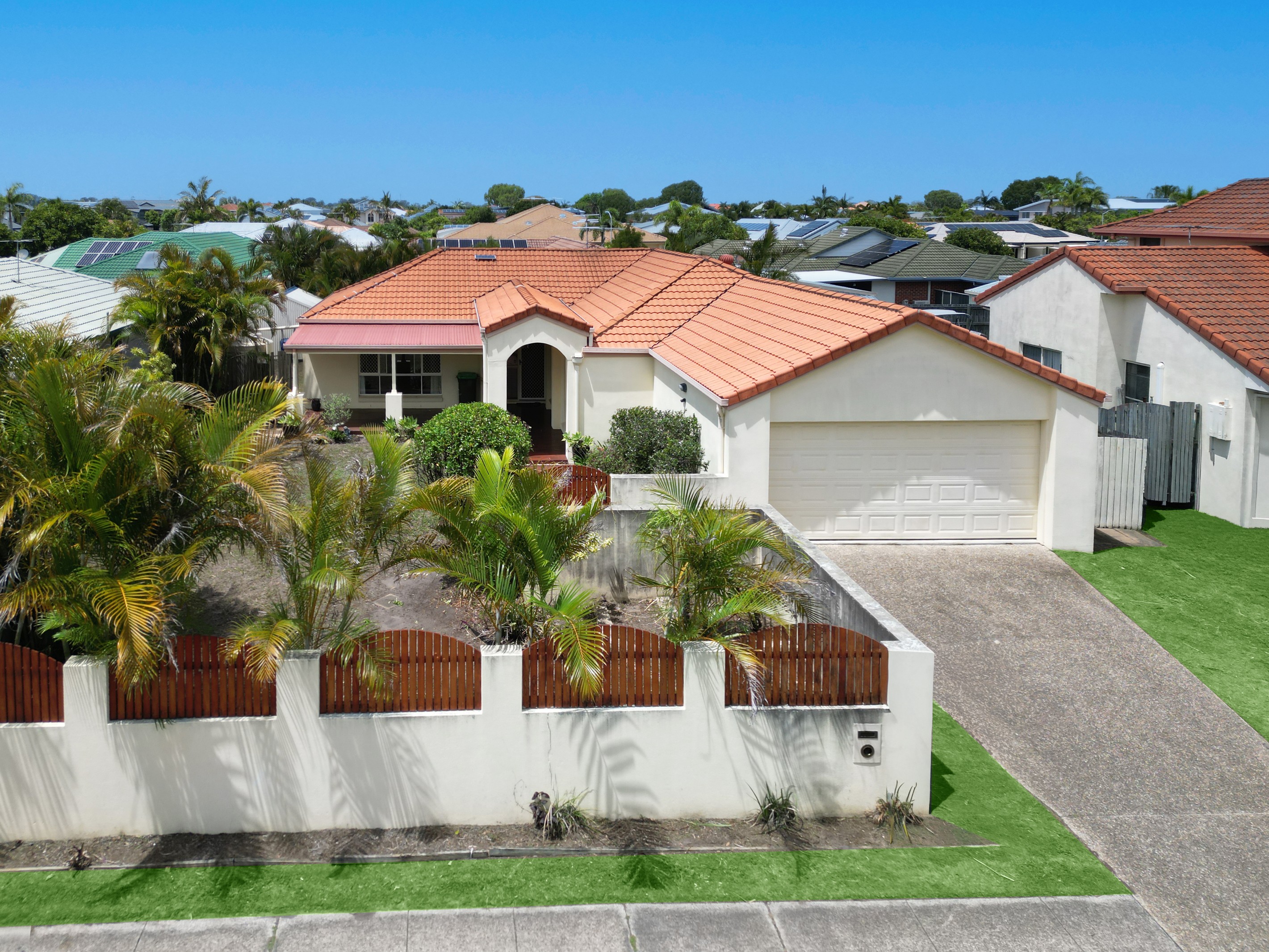 192 Endeavour Drive, Banksia Beach, QLD 4507