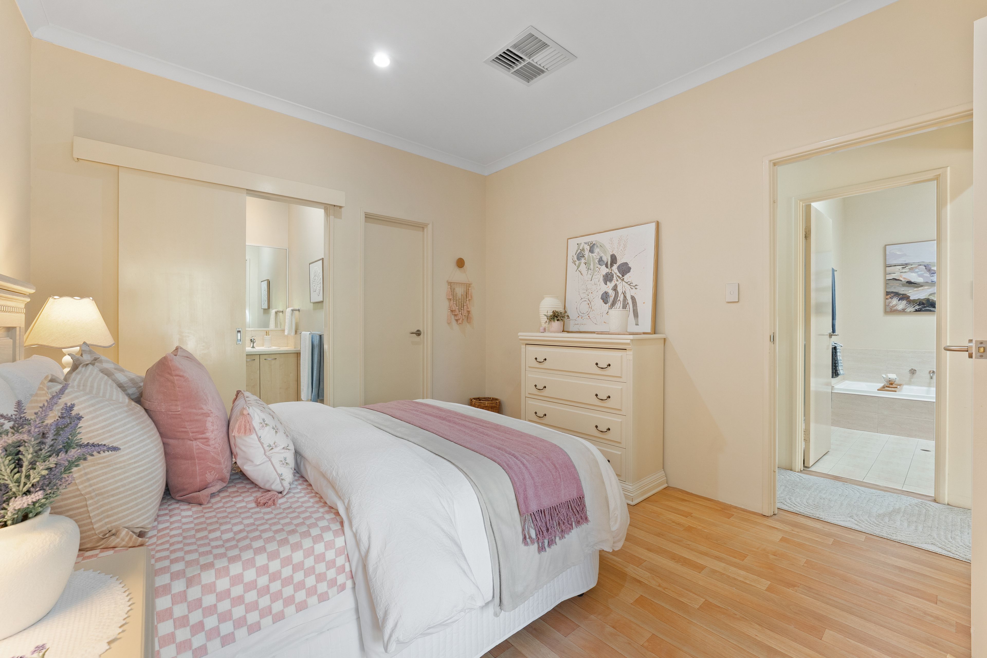 28 Norwood Avenue — photo 19 of 30