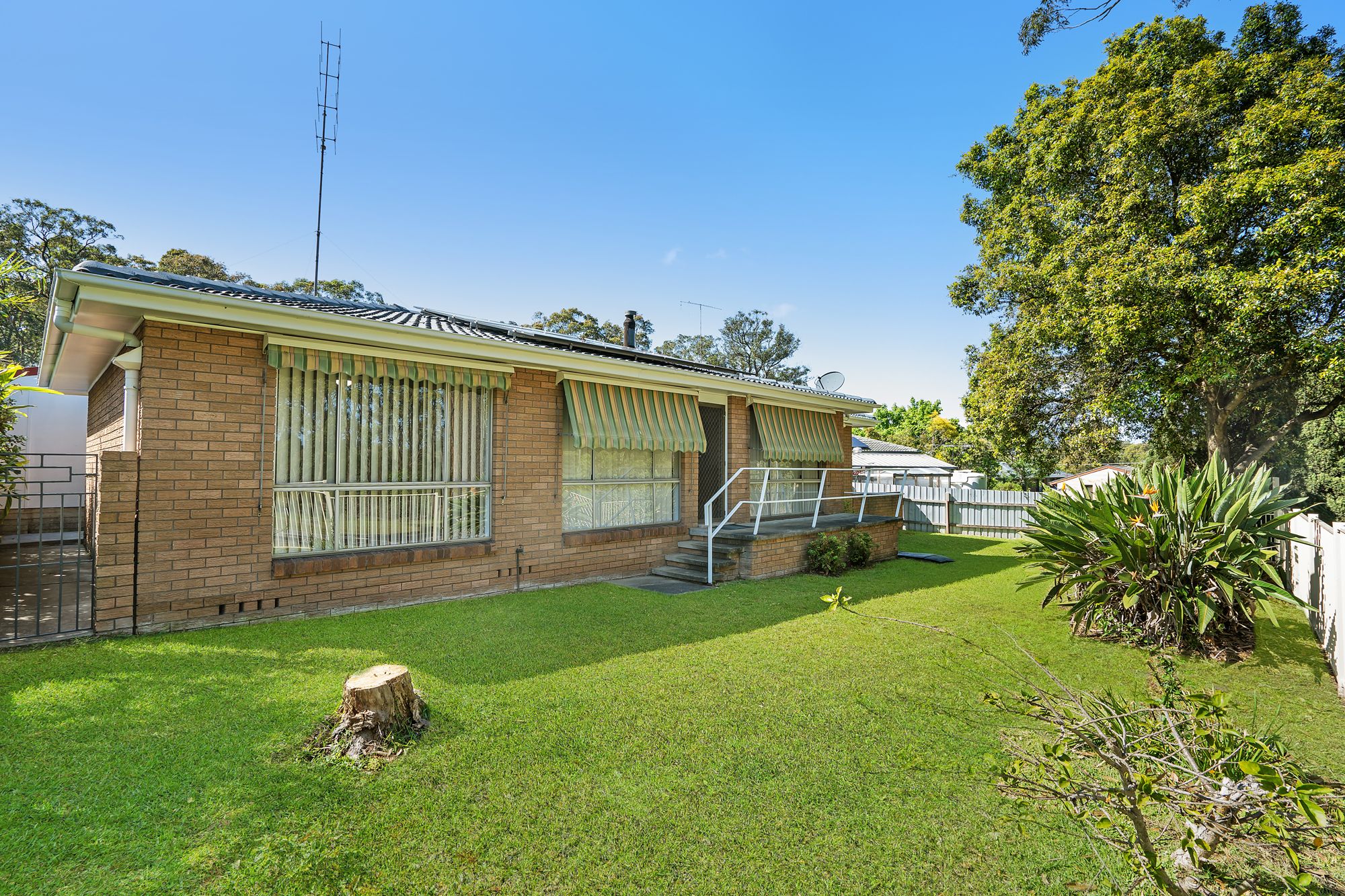 13 Buckingham Close, Thornton, NSW 2322