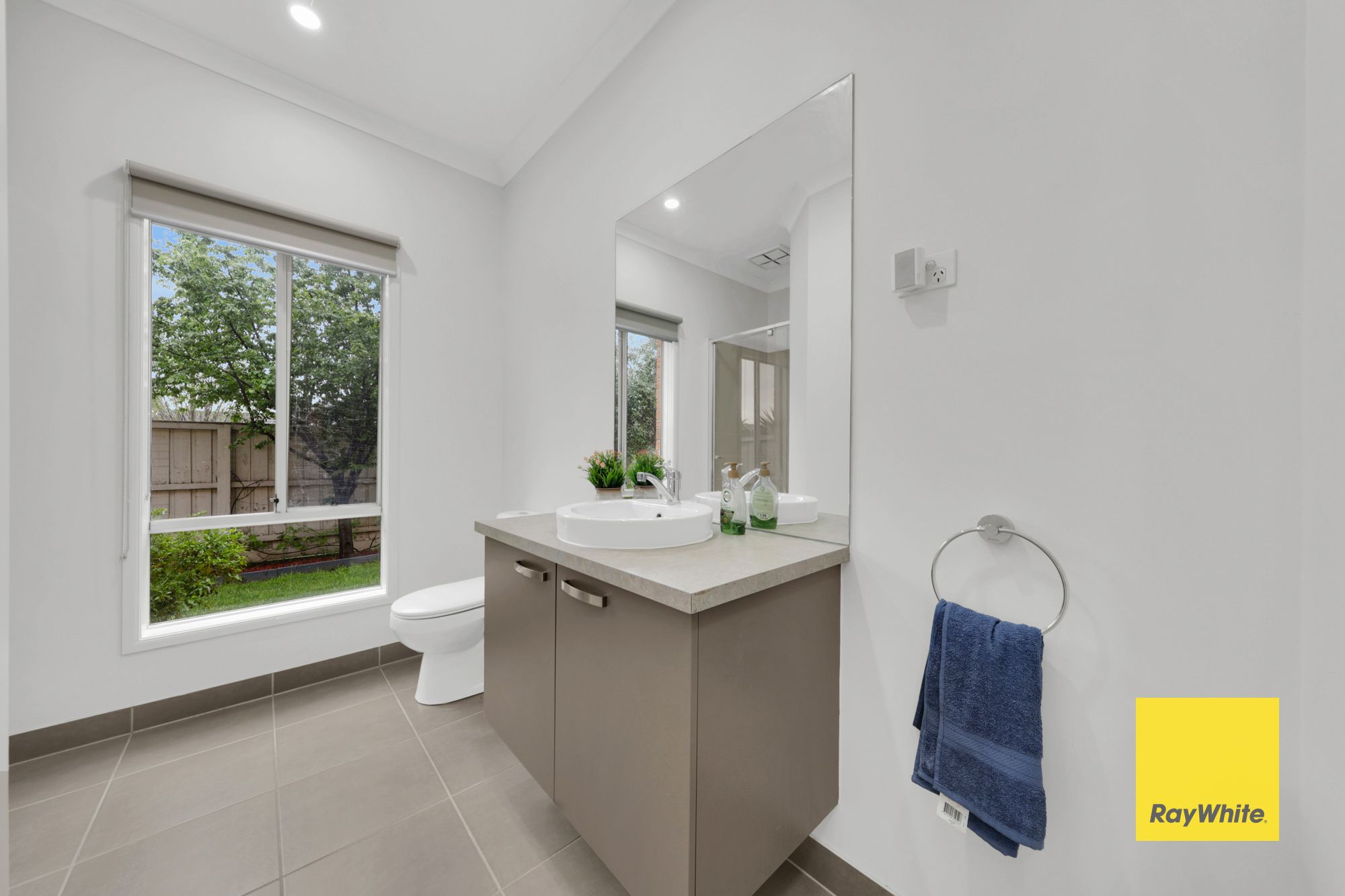 92 Sackville Street — photo 17 of 29
