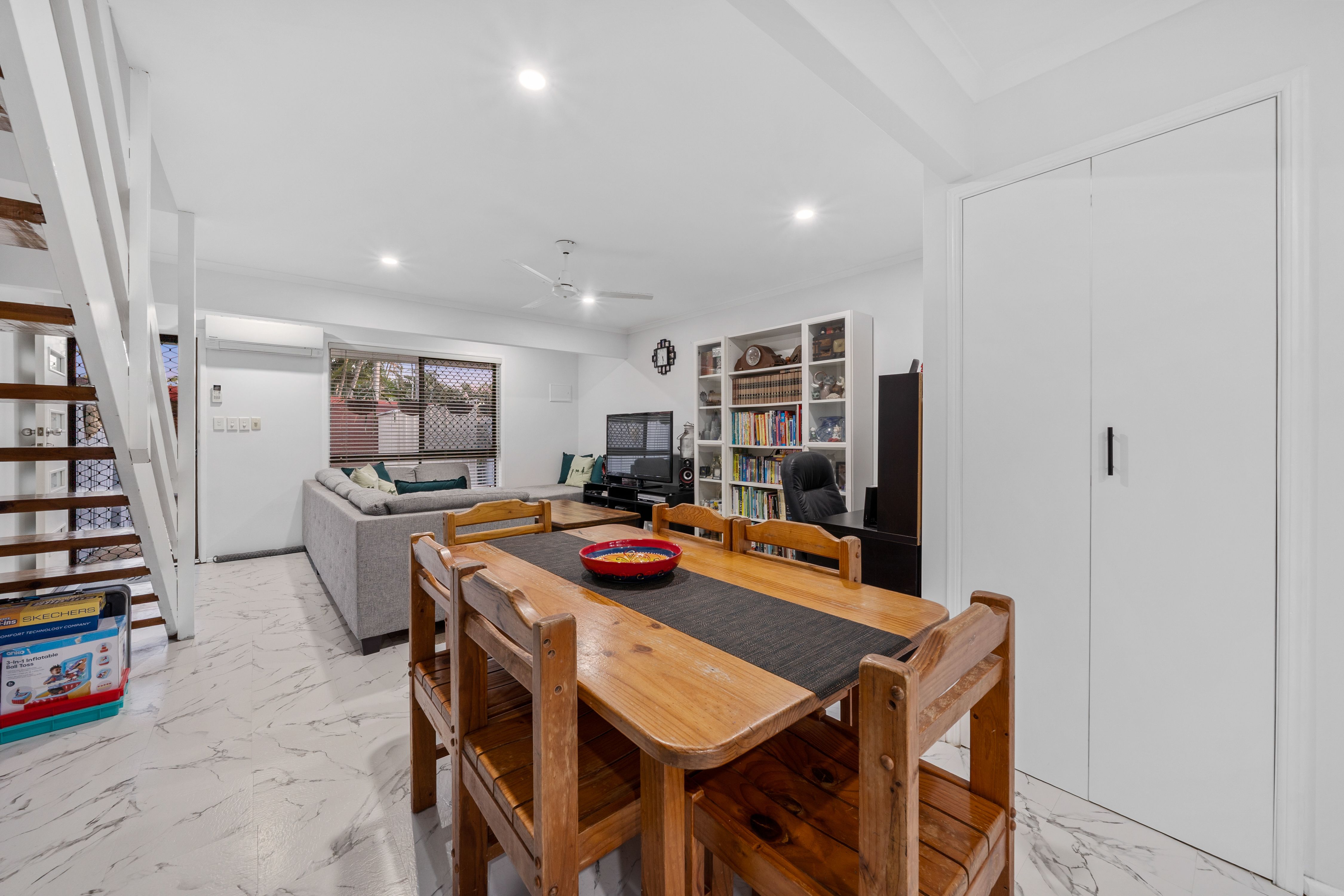 26/111 Barbaralla Drive — photo 11 of 21