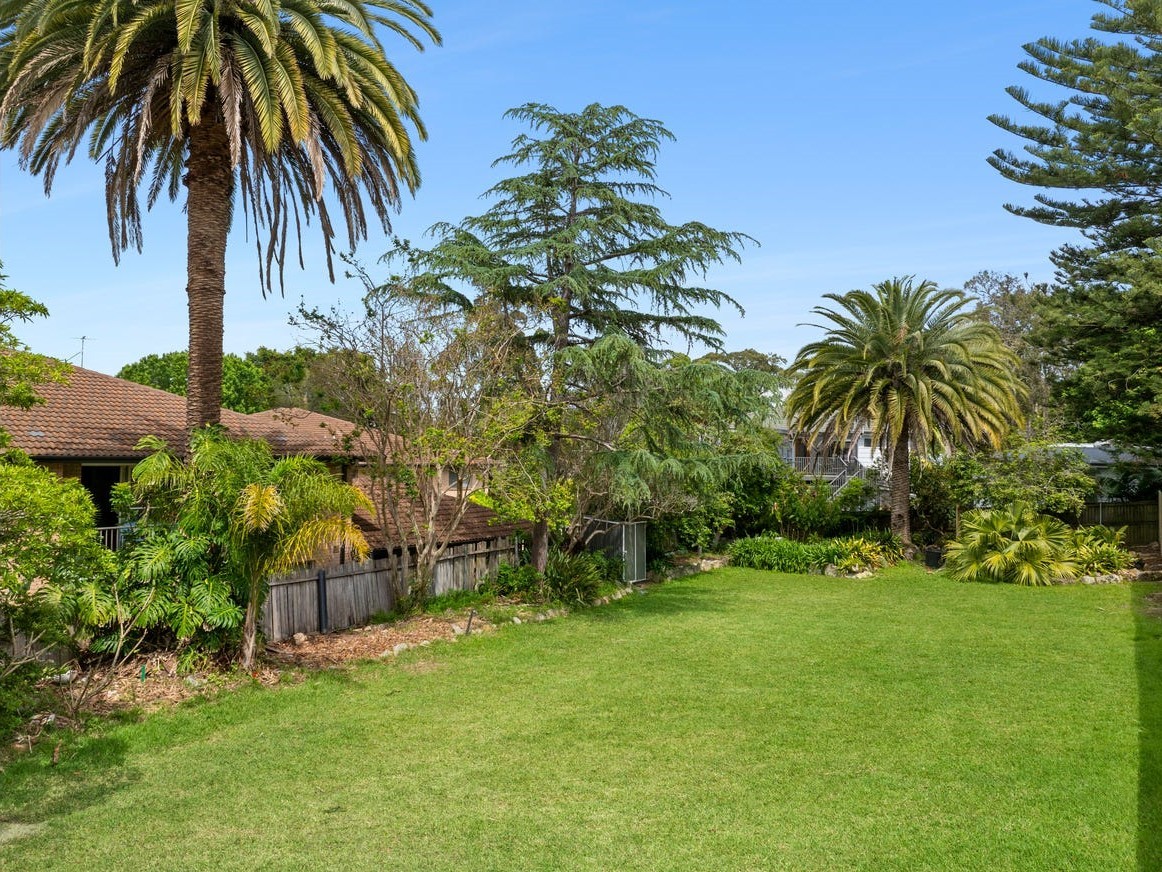 692 Warringah Road, Forestville, NSW 2087