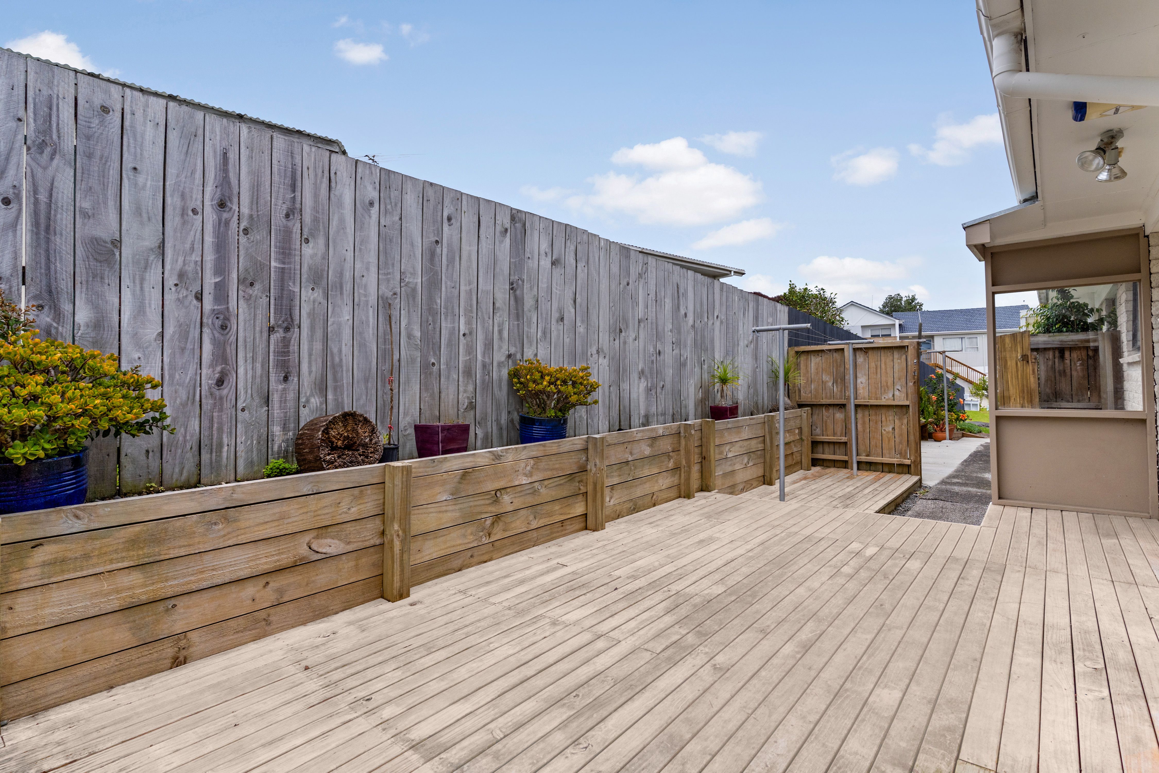 2/1 Flagstaff Place, Massey, Waitakere City