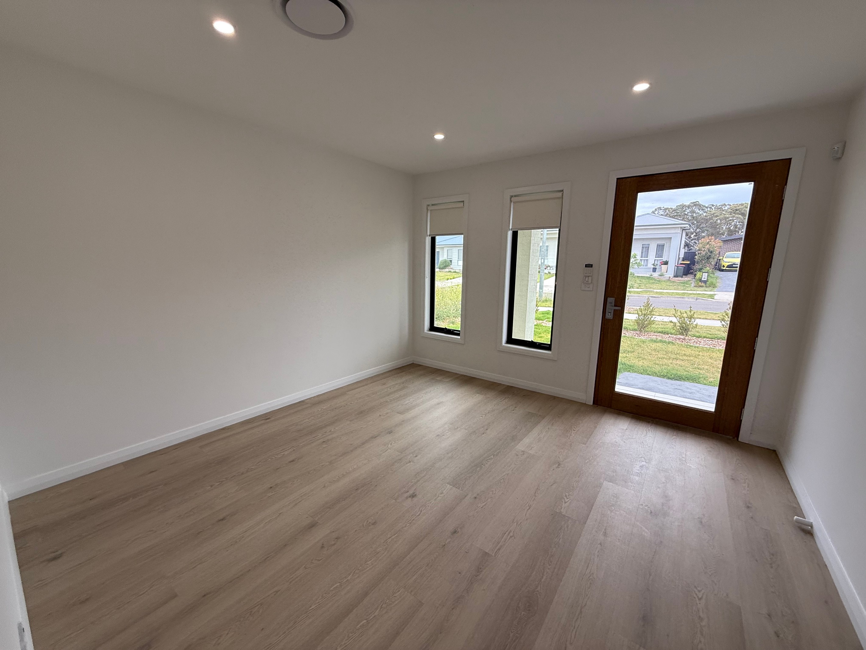 1/28 Bonneville Boulevard, Goulburn, NSW 2580