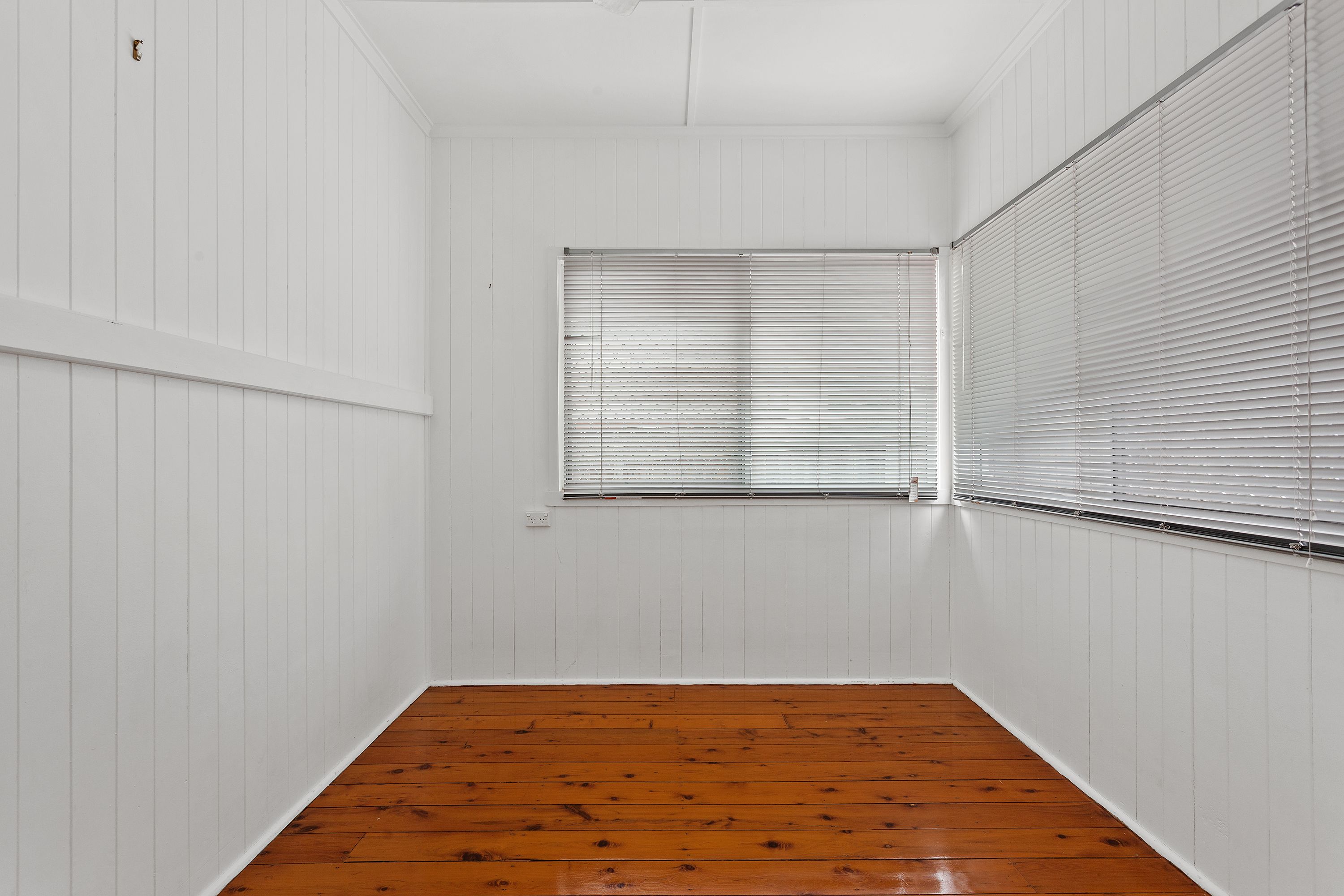35 Searle Street — photo 11 of 16