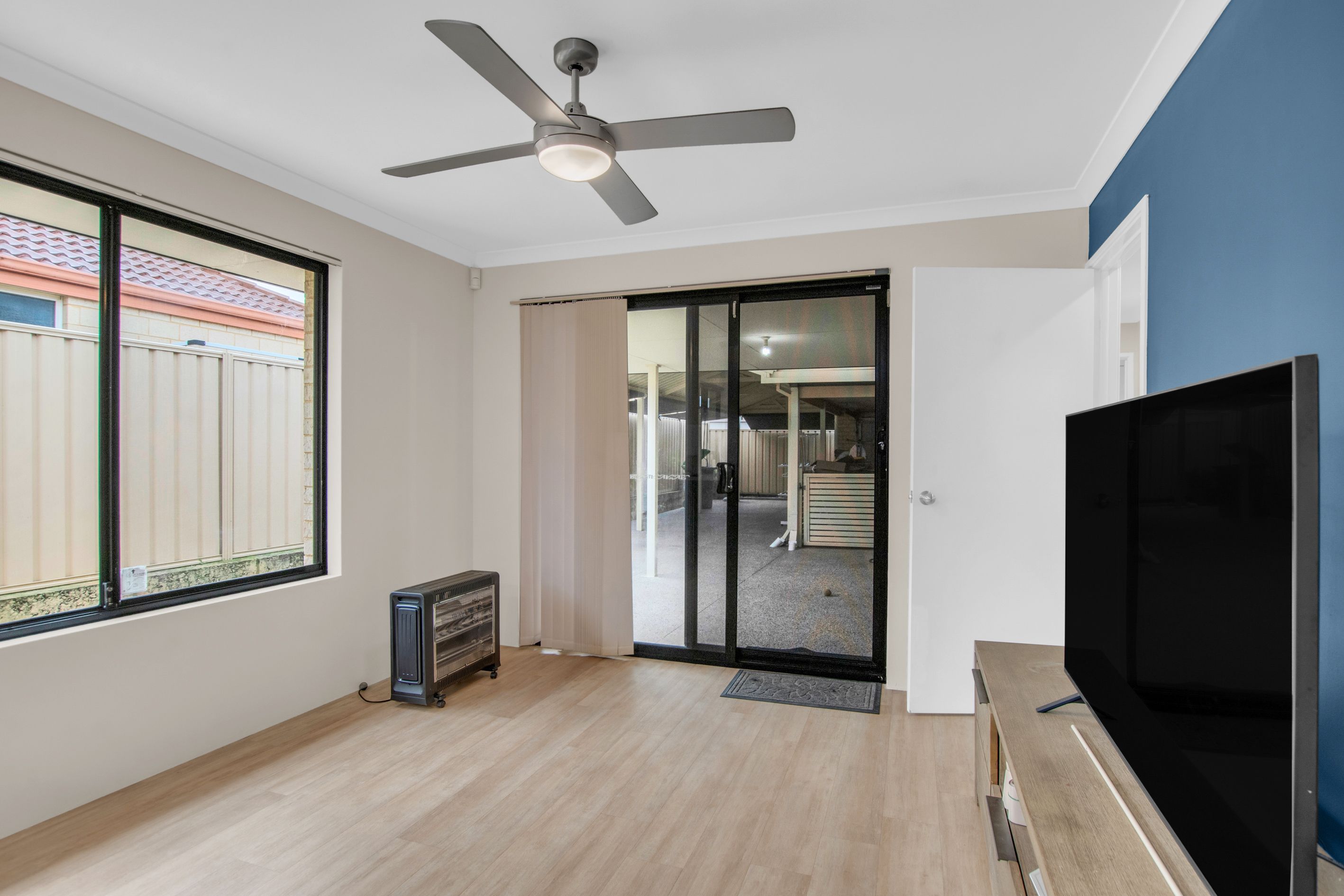 12 Stratford Road — photo 5 of 18