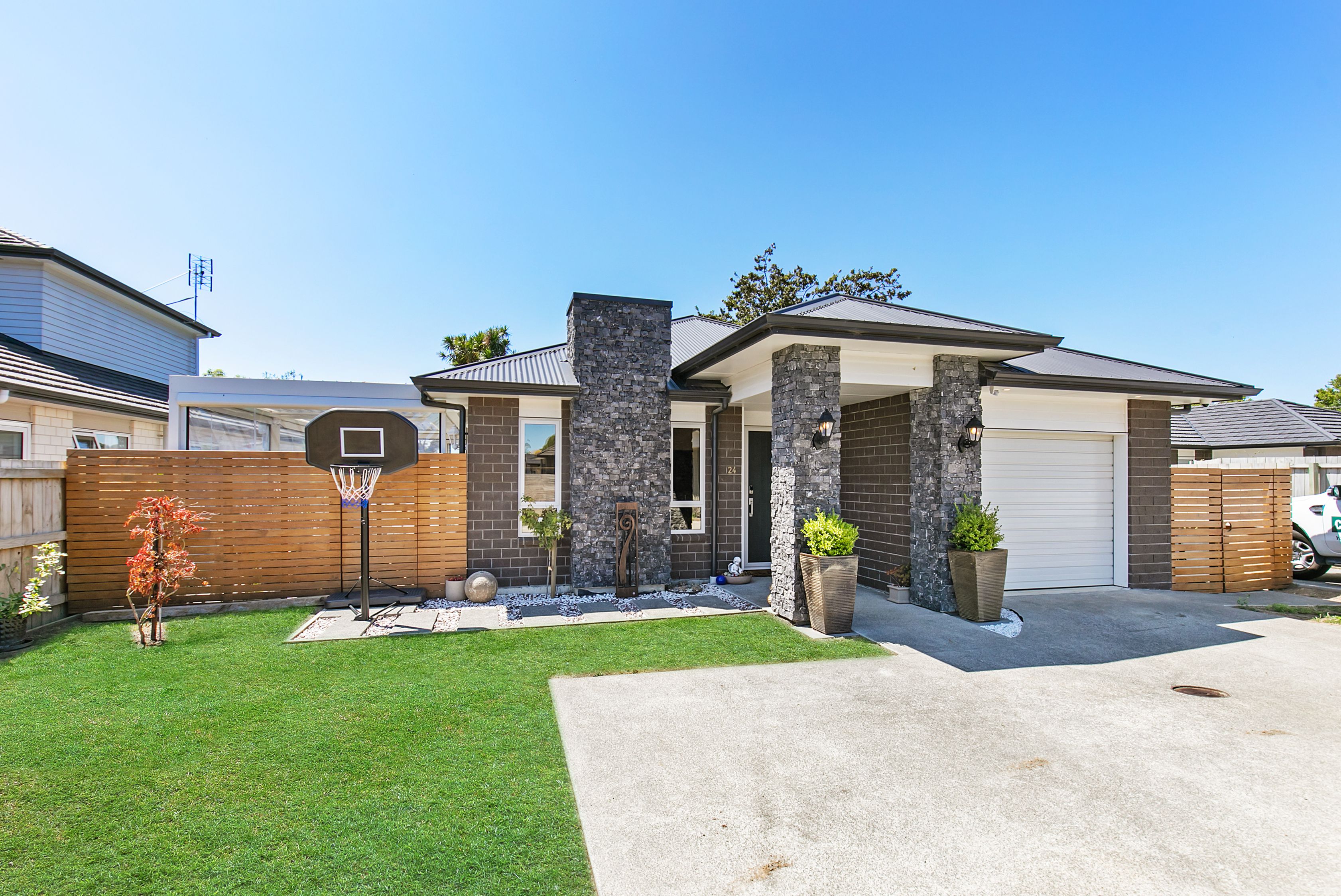 24 Marie Costello Way, Beach Haven, North Shore City