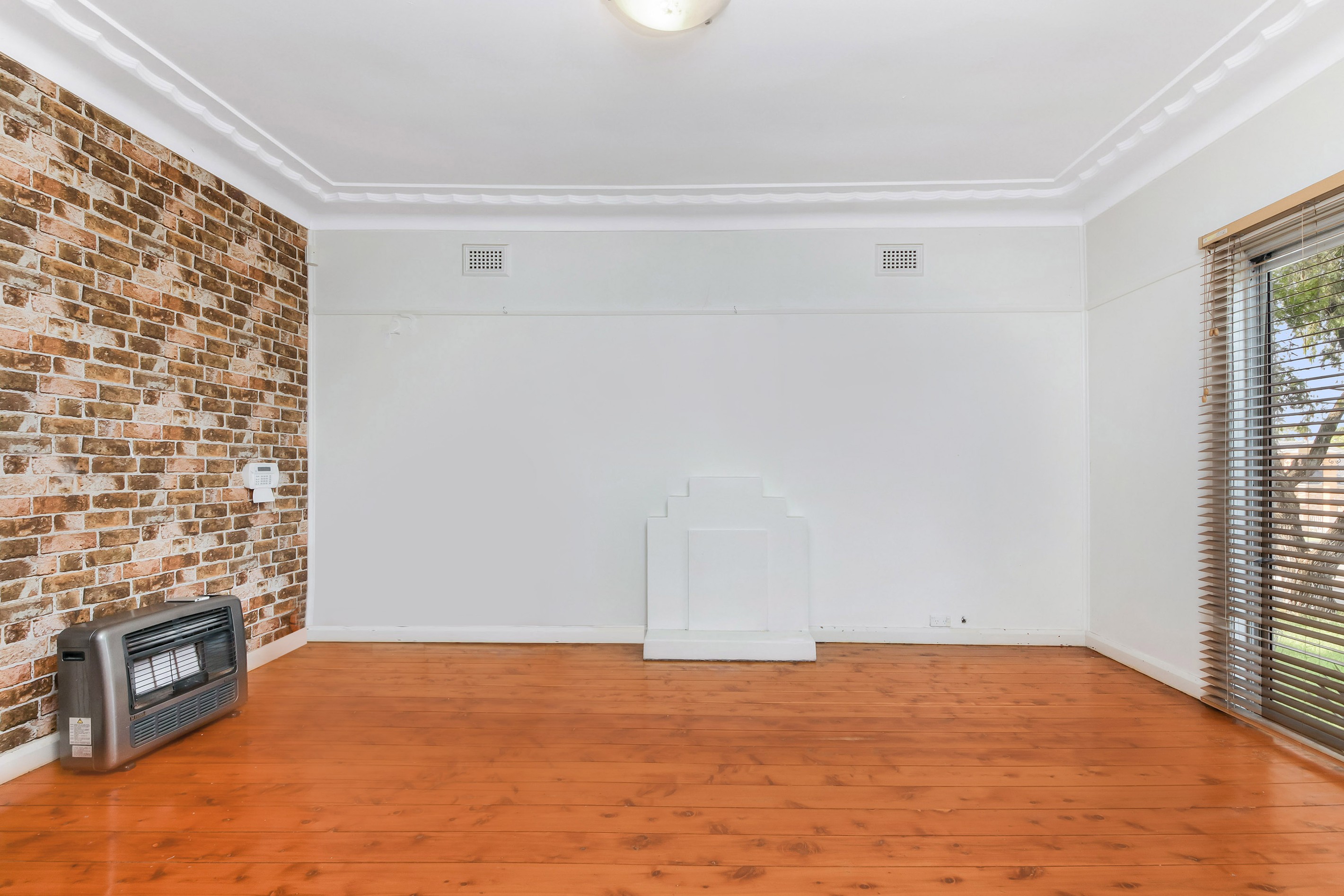40 Central Road, Beverly Hills, NSW 2209