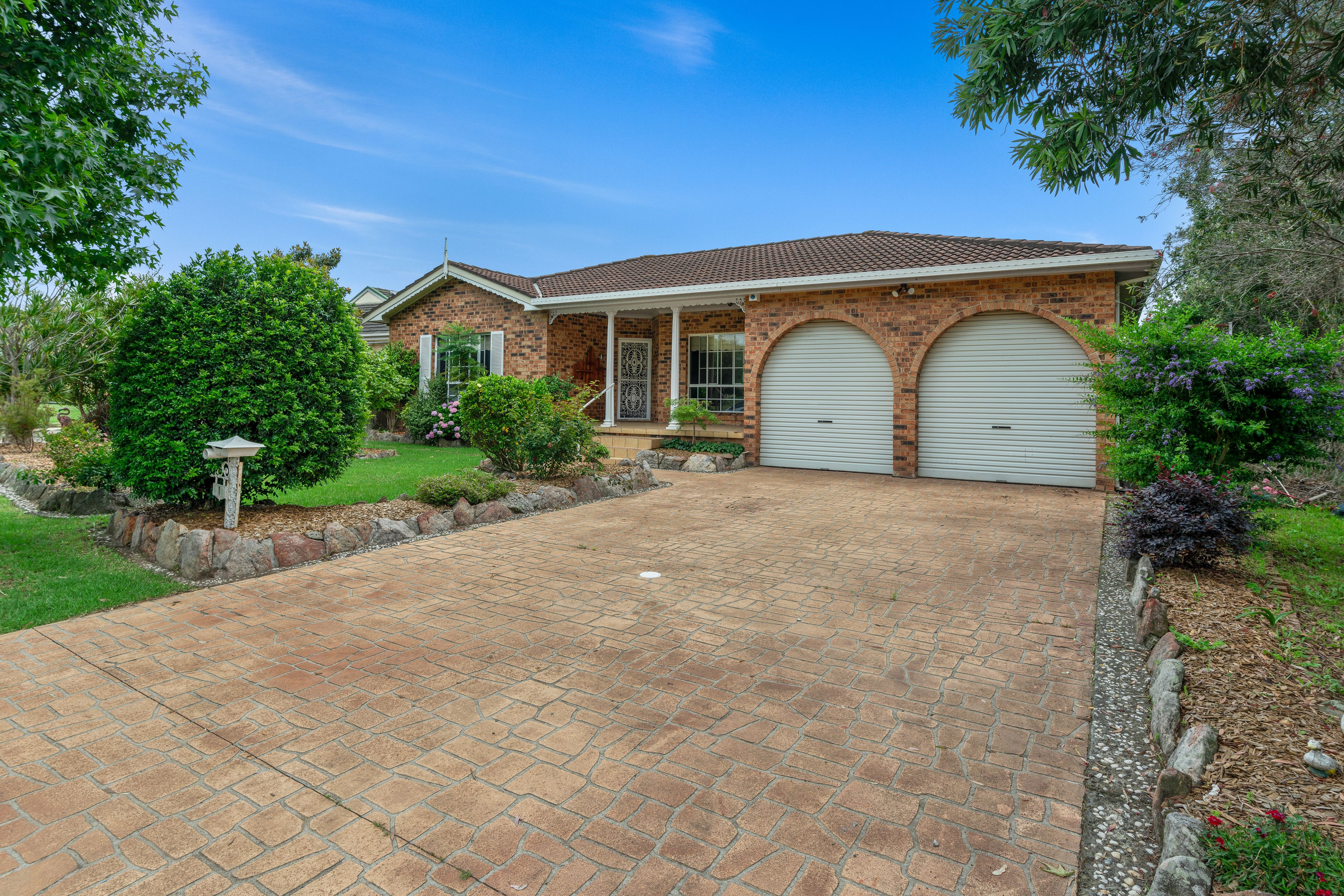 1 Rayleigh Drive, Worrigee, NSW 2540