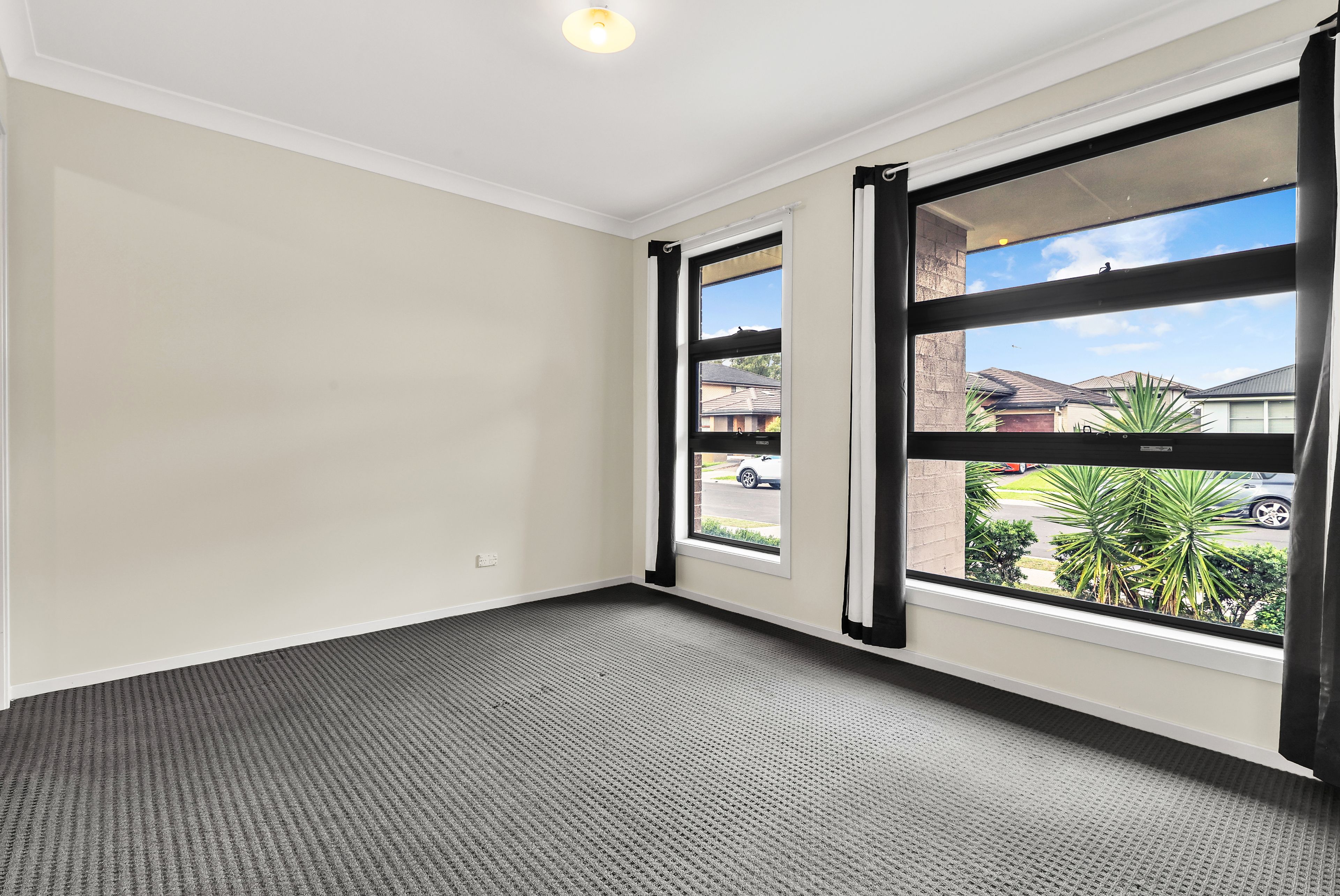 3 Donovan Circuit, Ropes Crossing, NSW 2760