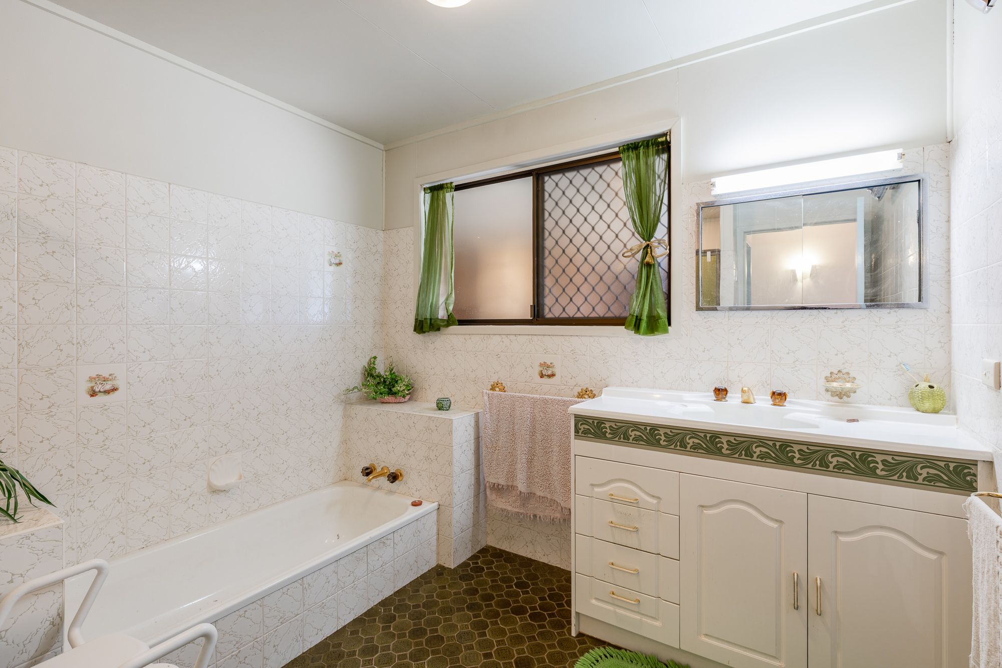 23 Sardon Street — photo 13 of 21