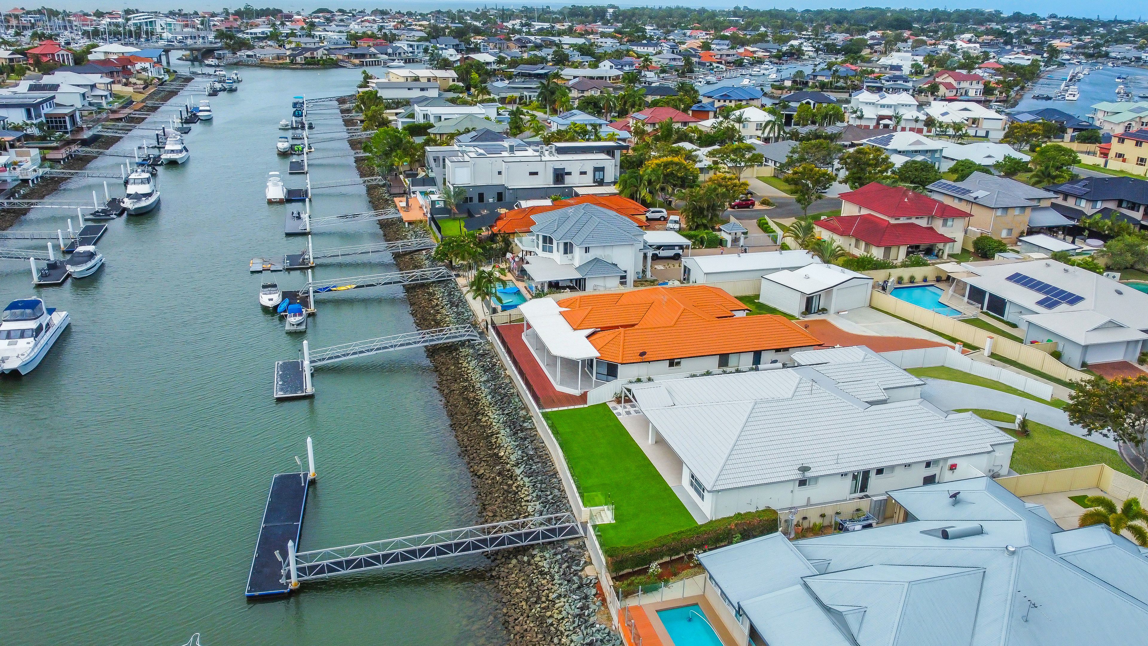 12 Cambria Court, Newport, QLD 4020